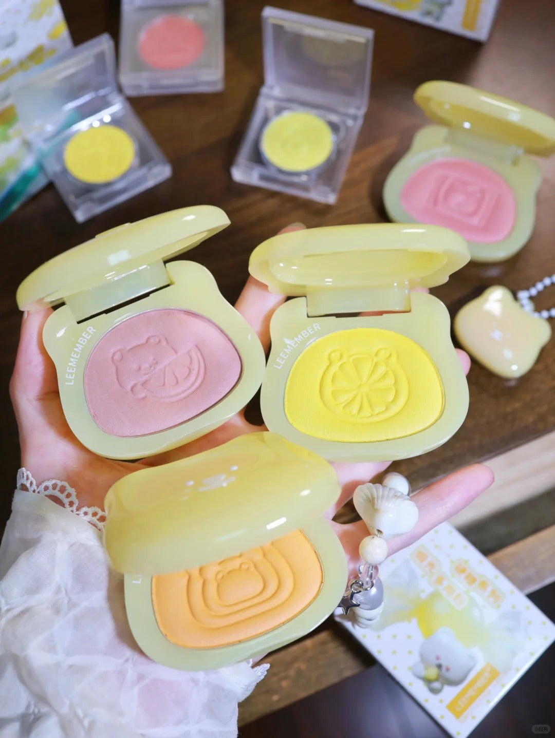 LEEMEMBER Lemon Candy Collection Mono Satin Highlighter T4803