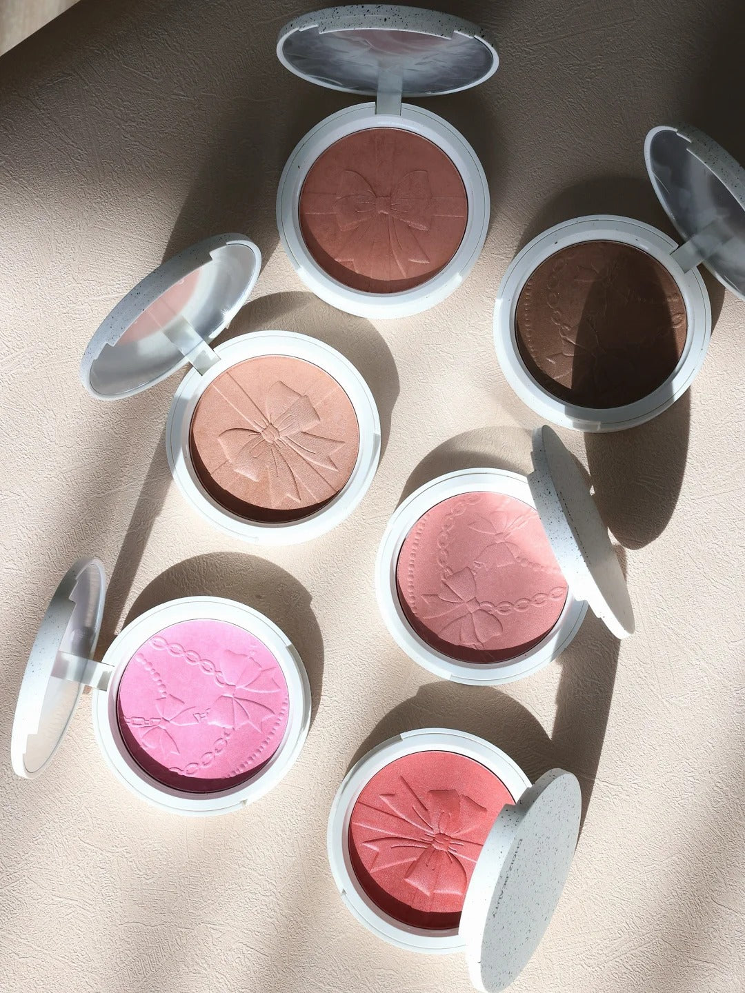 CHOIZ BEAUTY Gifts From Day And Night  Slight Satin Blusher T4292