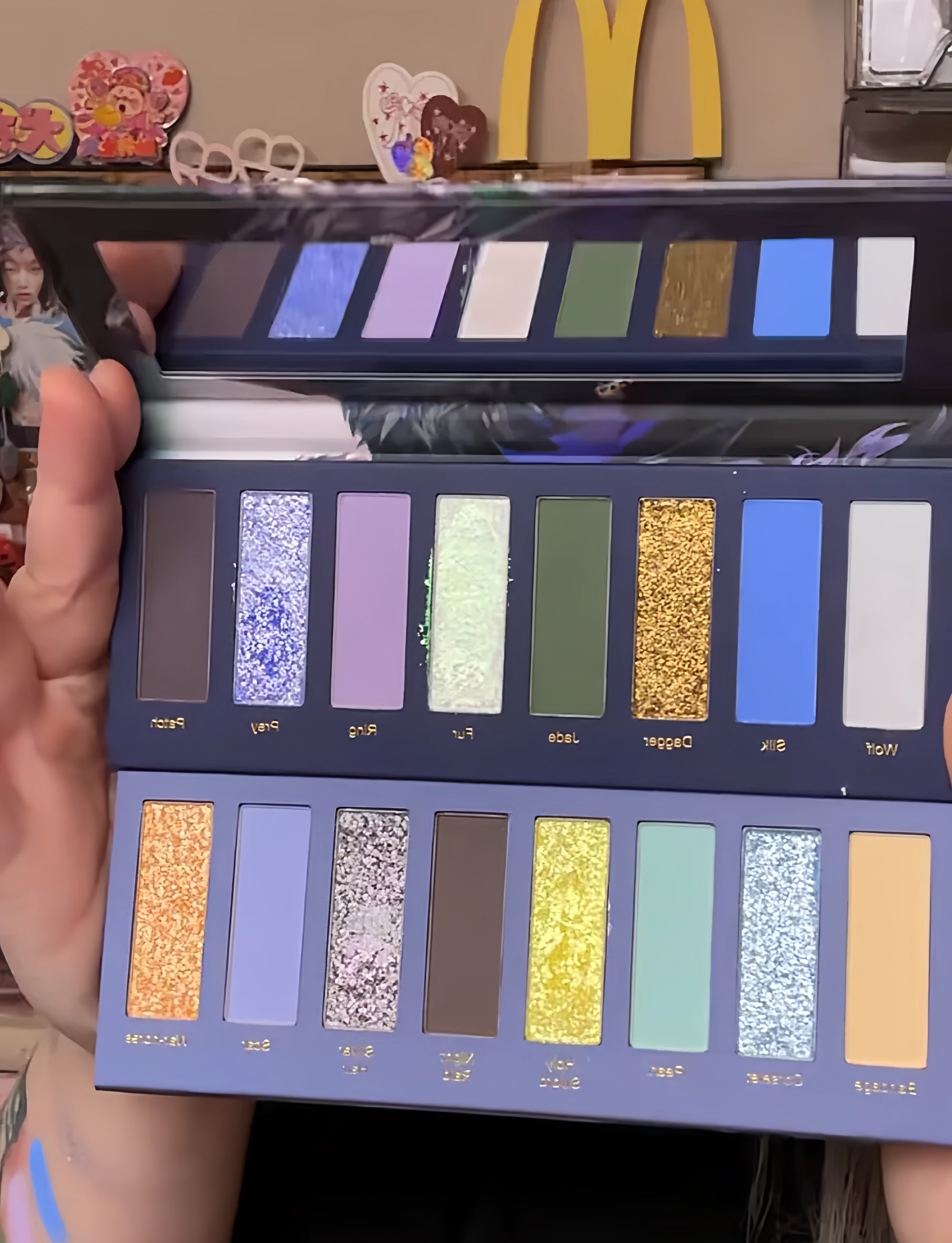 Narimi One-Eyed Count 8-Color Chameleon Eyeshadow Palette (8.0) T4618