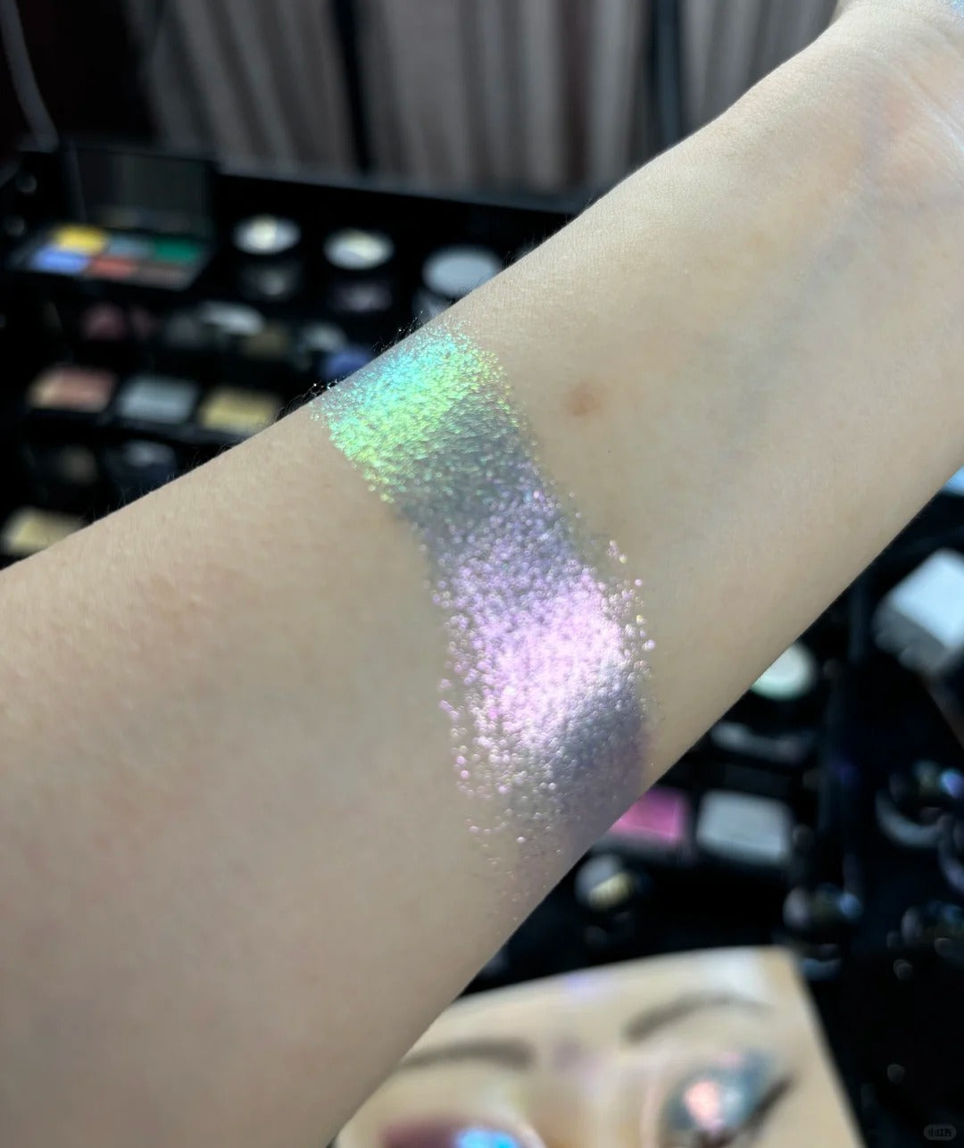 Cold N Wild Super Chameleon Eyeshadow #T8 Enjoy Moon T5113