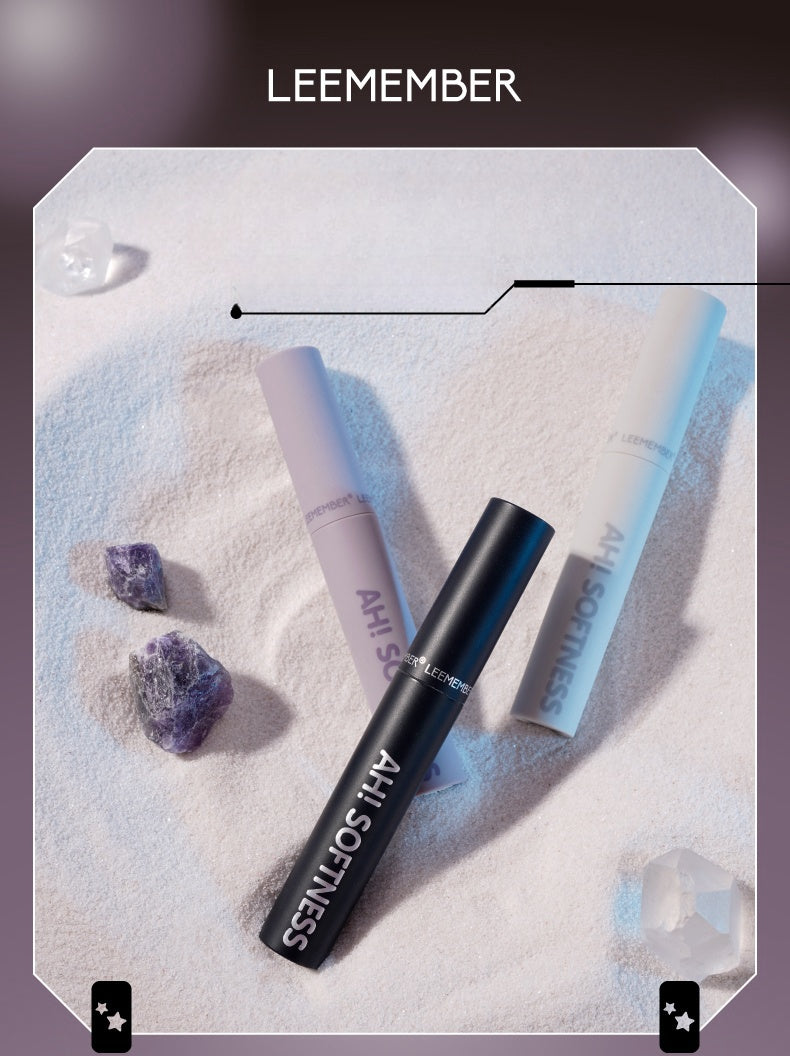 LEEMEMBER Little Bear Collection Silky Velvet Matte Lip Mud T4329