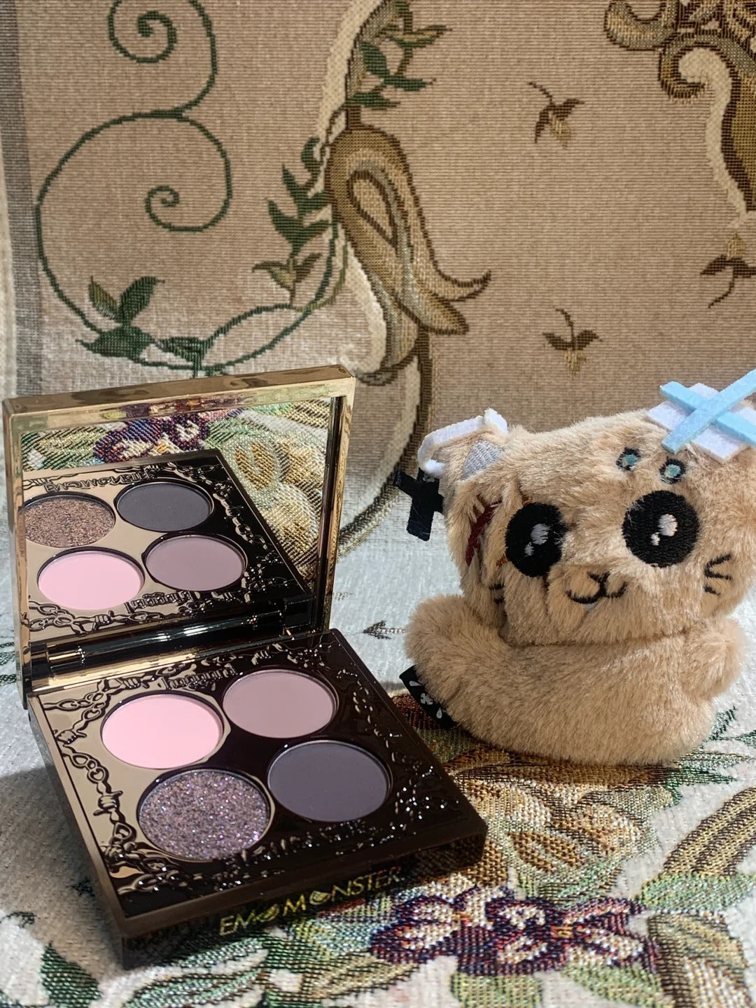 HAGGARD Emo Monster Collection Smokey Eyeshadow Palette T5254