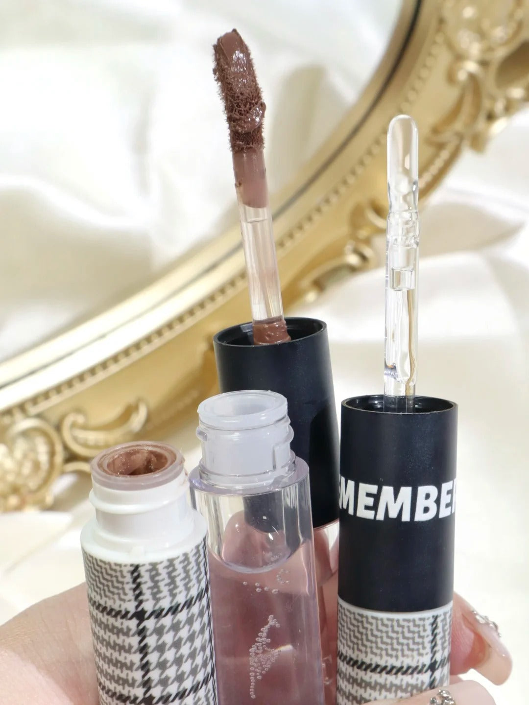 LEEMEMBER Doule-head Moist Matte & Mirror Lip Glaze T4311