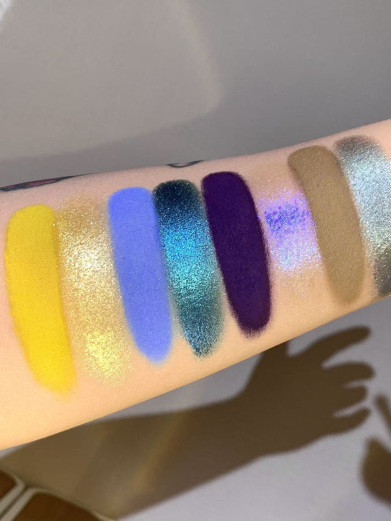 Narimi Midnight Narcissus 8-Color Chameleon Eyeshadow Palette (9.0) T5139