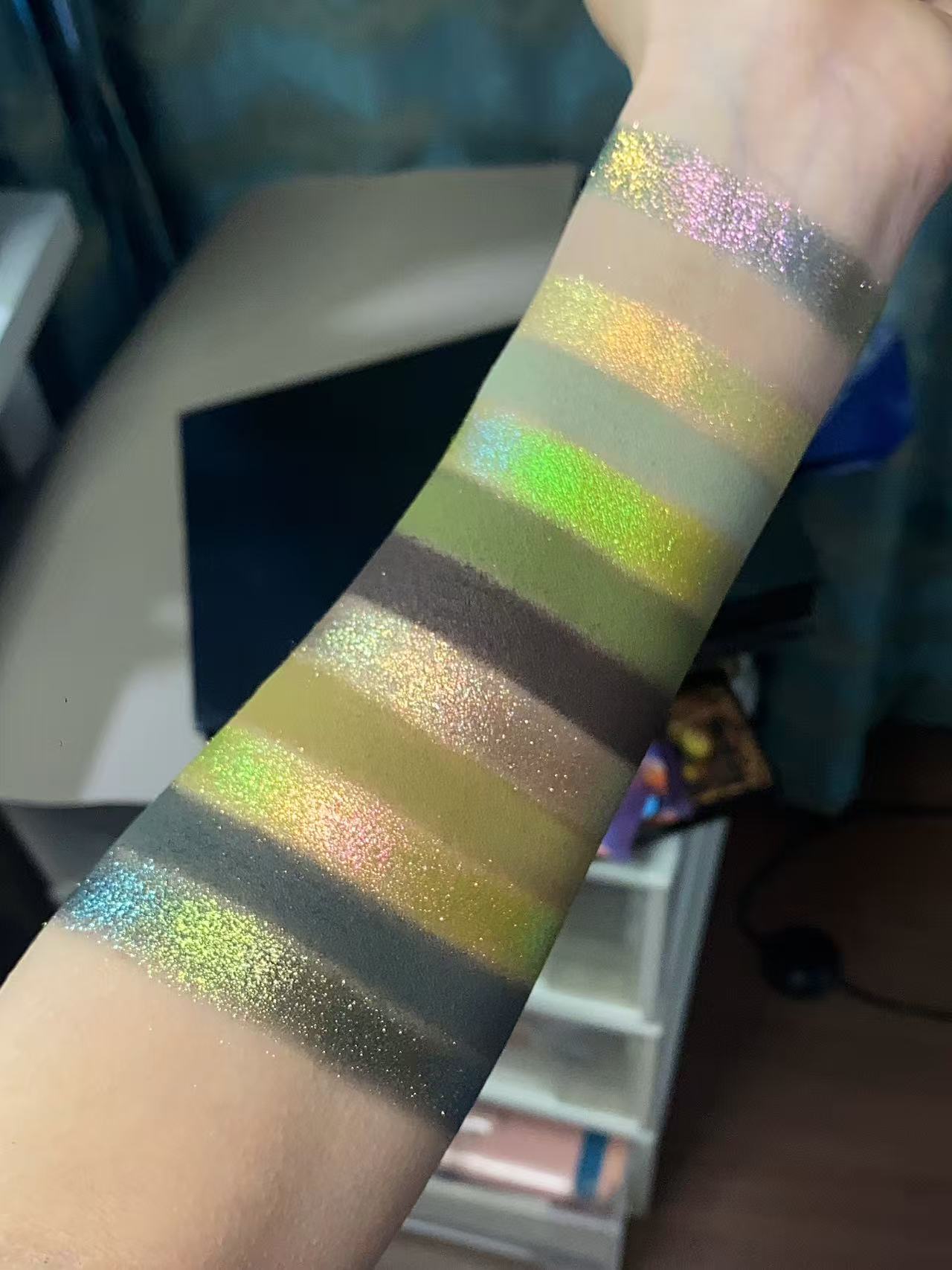 KRYPTEIN COSMETICS Emerald City Chameleon Eyeshadow Palette T5153
