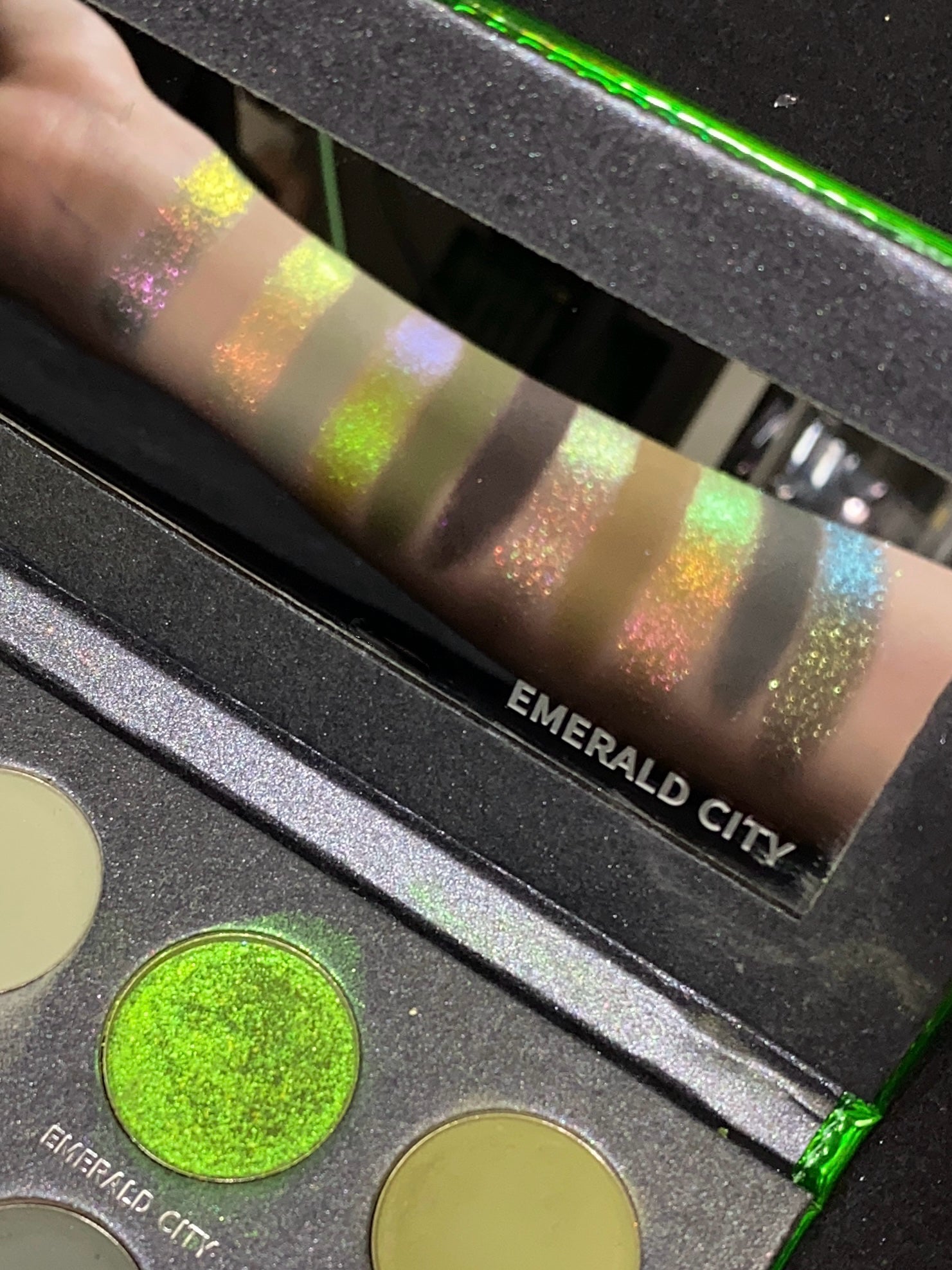 KRYPTEIN COSMETICS Emerald City Chameleon Eyeshadow Palette T5153