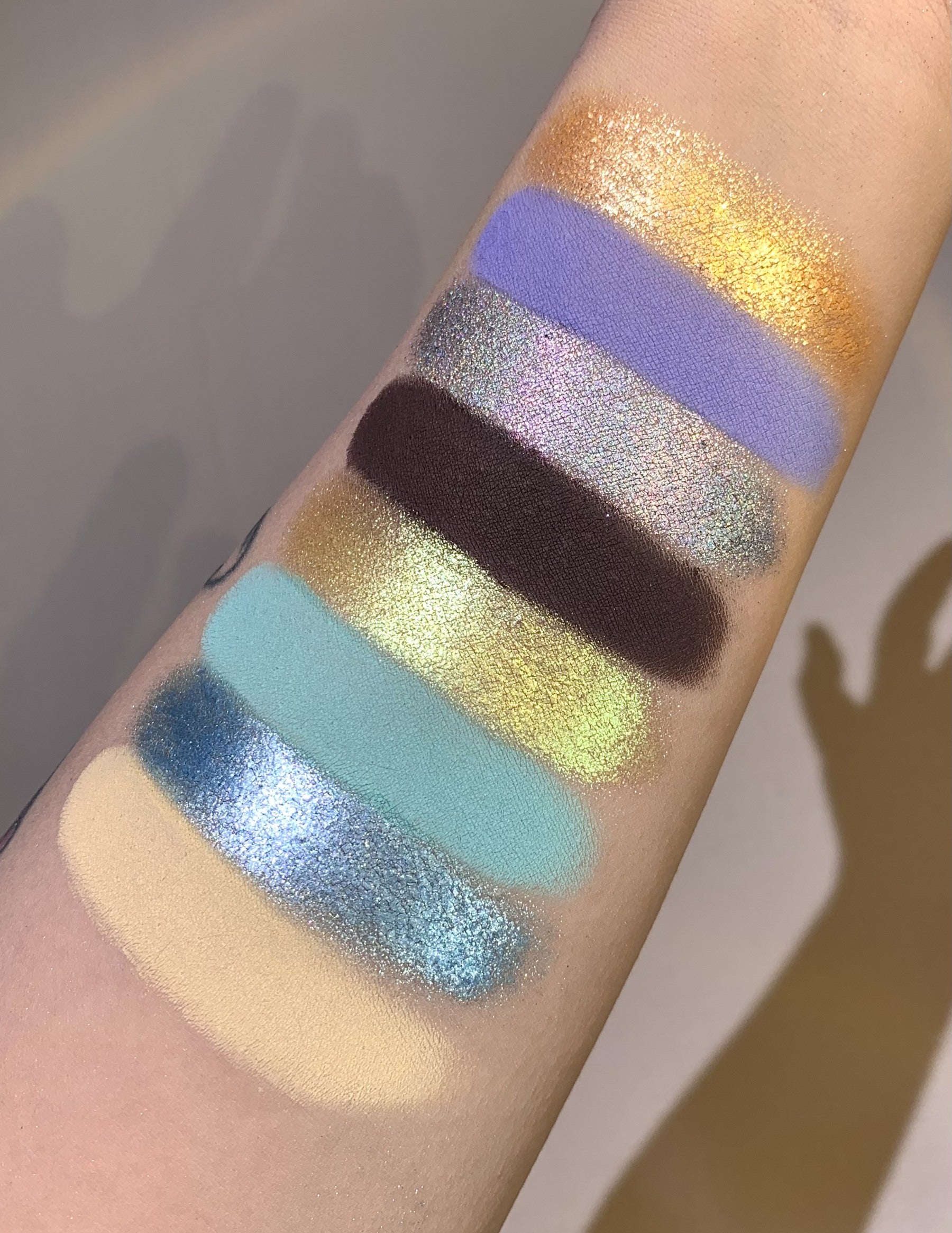 Narimi Pegasus Knight 8-Color Chameleon Eyeshadow Palette (8.0) T4619