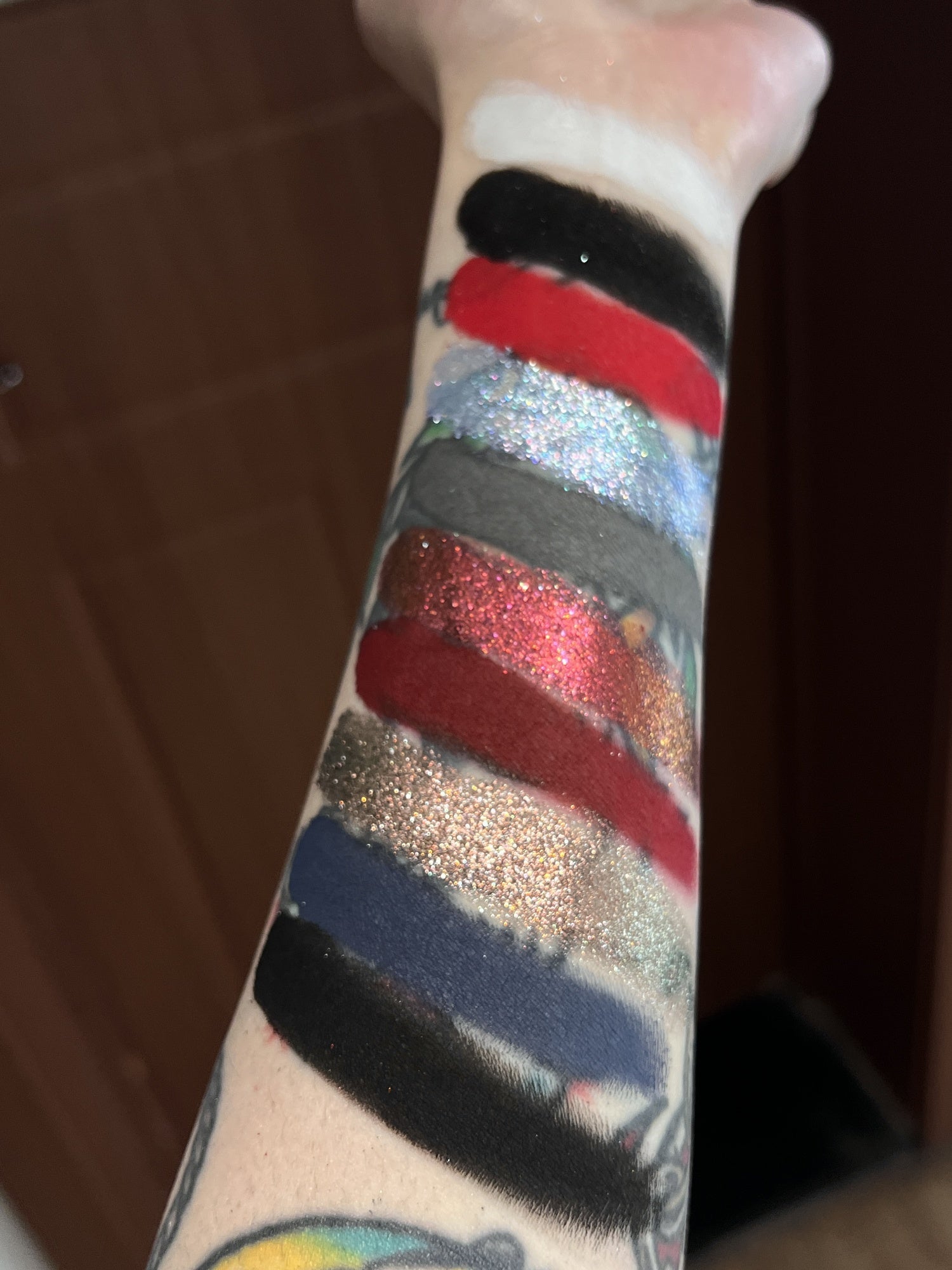 SHELLWE MAKEUP X freya86 PUNK BUNNY Chameleon Eyeshadow Palette T4936