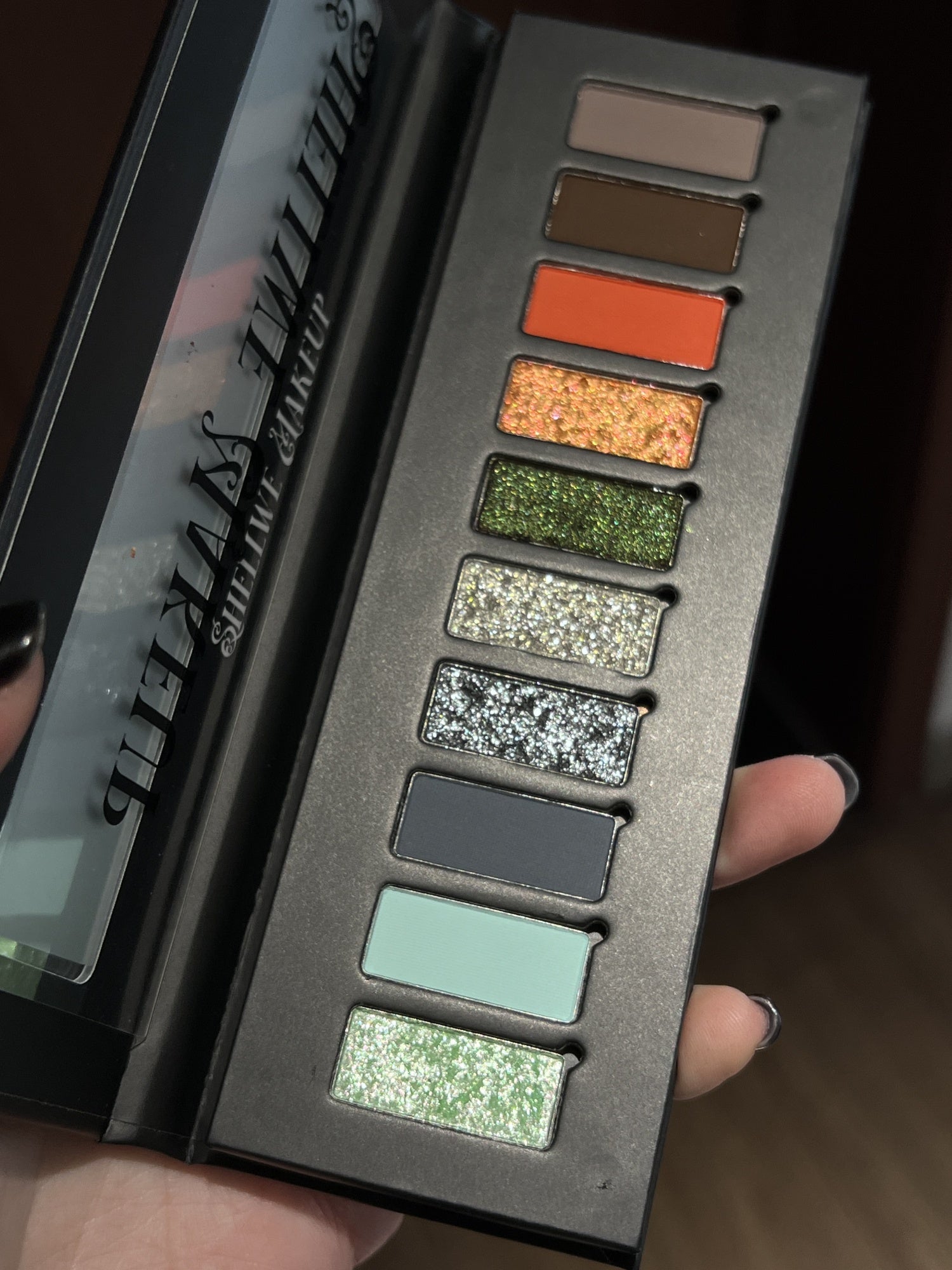 SHELLWE MAKEUP X Ghoul Nocturnal Flame Collection Eyeshadow Palette & Lip Gloss T5403