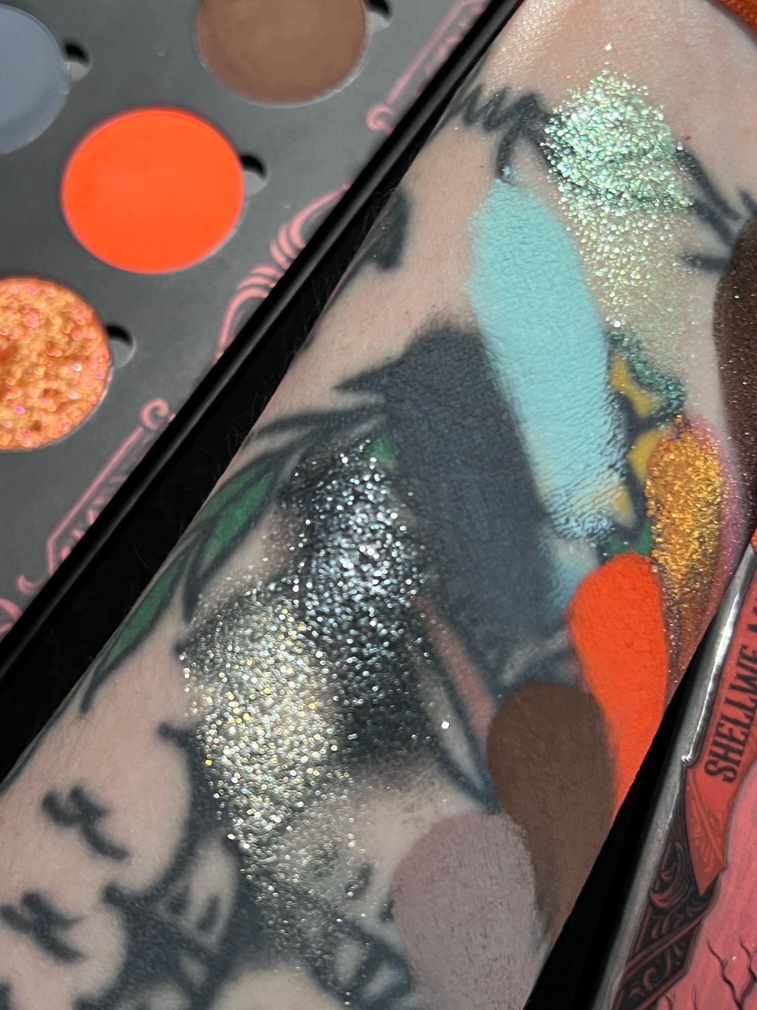 SHELLWE MAKEUP X Ghoul Nocturnal Flame Collection Eyeshadow Palette & Lip Gloss T5403