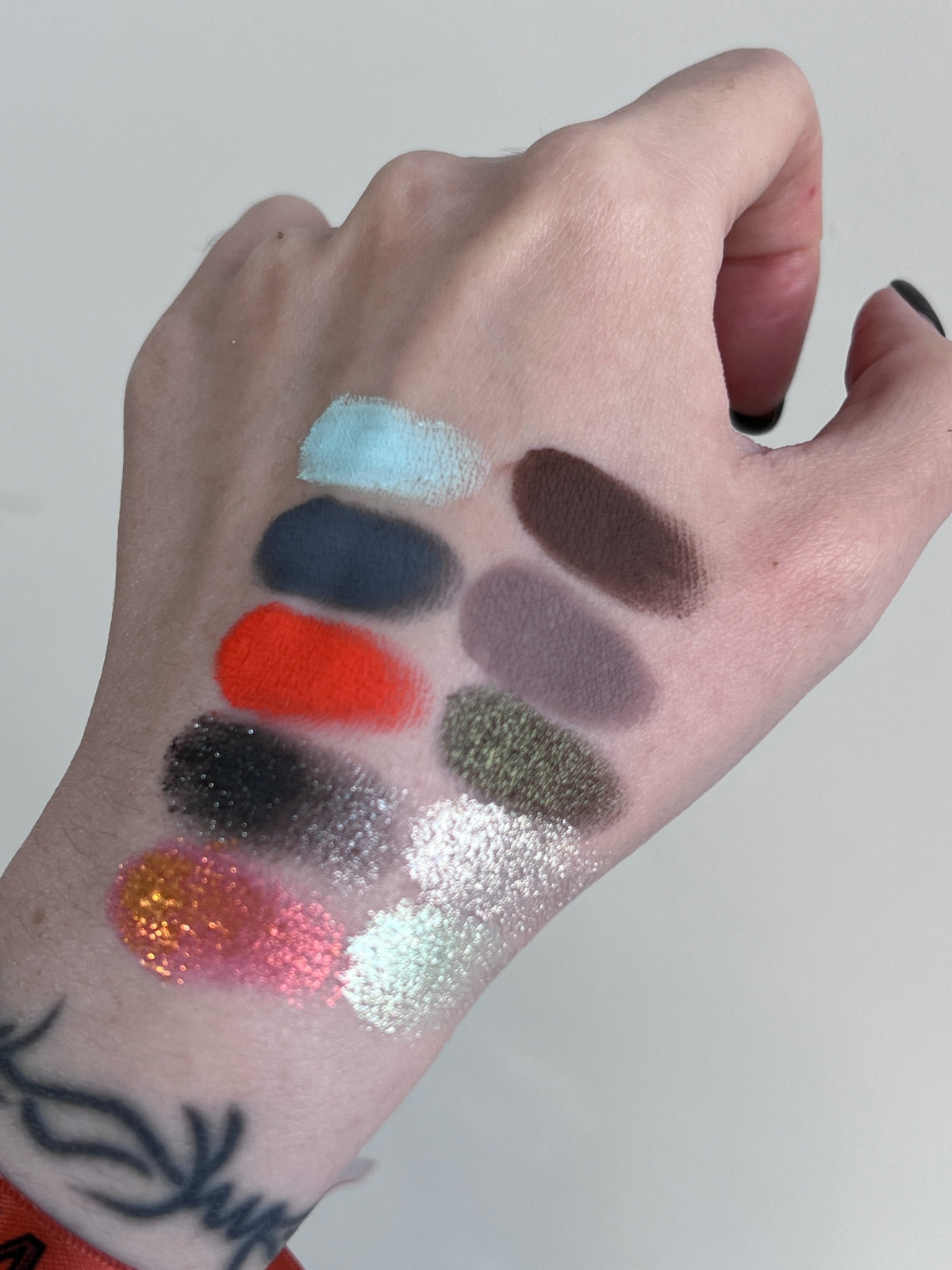 SHELLWE MAKEUP X Ghoul Nocturnal Flame Collection Eyeshadow Palette & Lip Gloss T5403