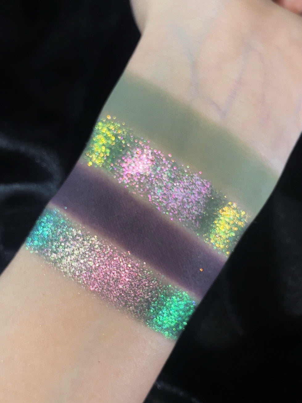 KRYPTEIN COSMETICS Supernova Chameleon Eyeshadow Palette T5668
