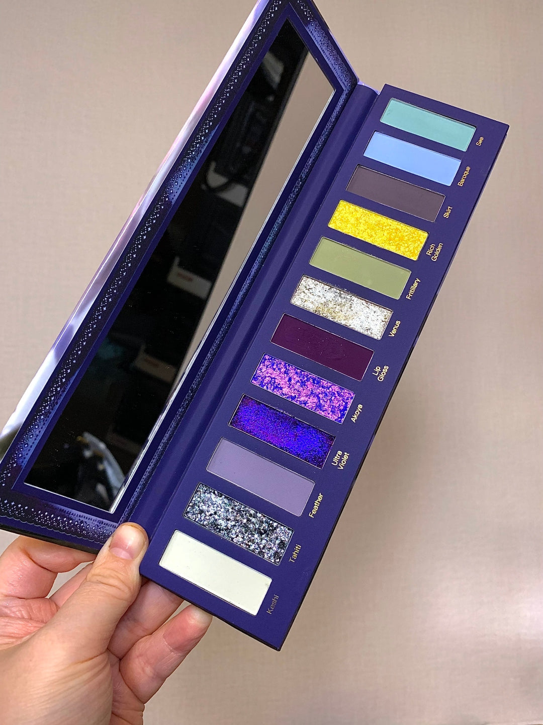 Narimi Pearl 12-Color Chameleon Eyeshadow Palette (10.0) T5799