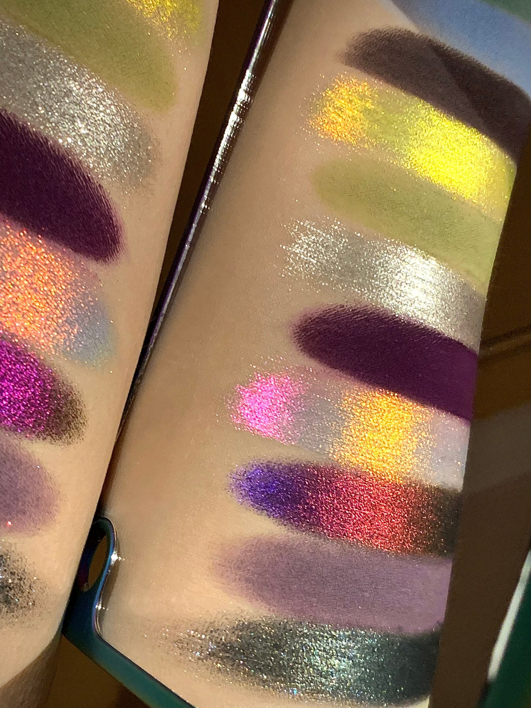 Narimi Pearl 12-Color Chameleon Eyeshadow Palette (10.0) T5799