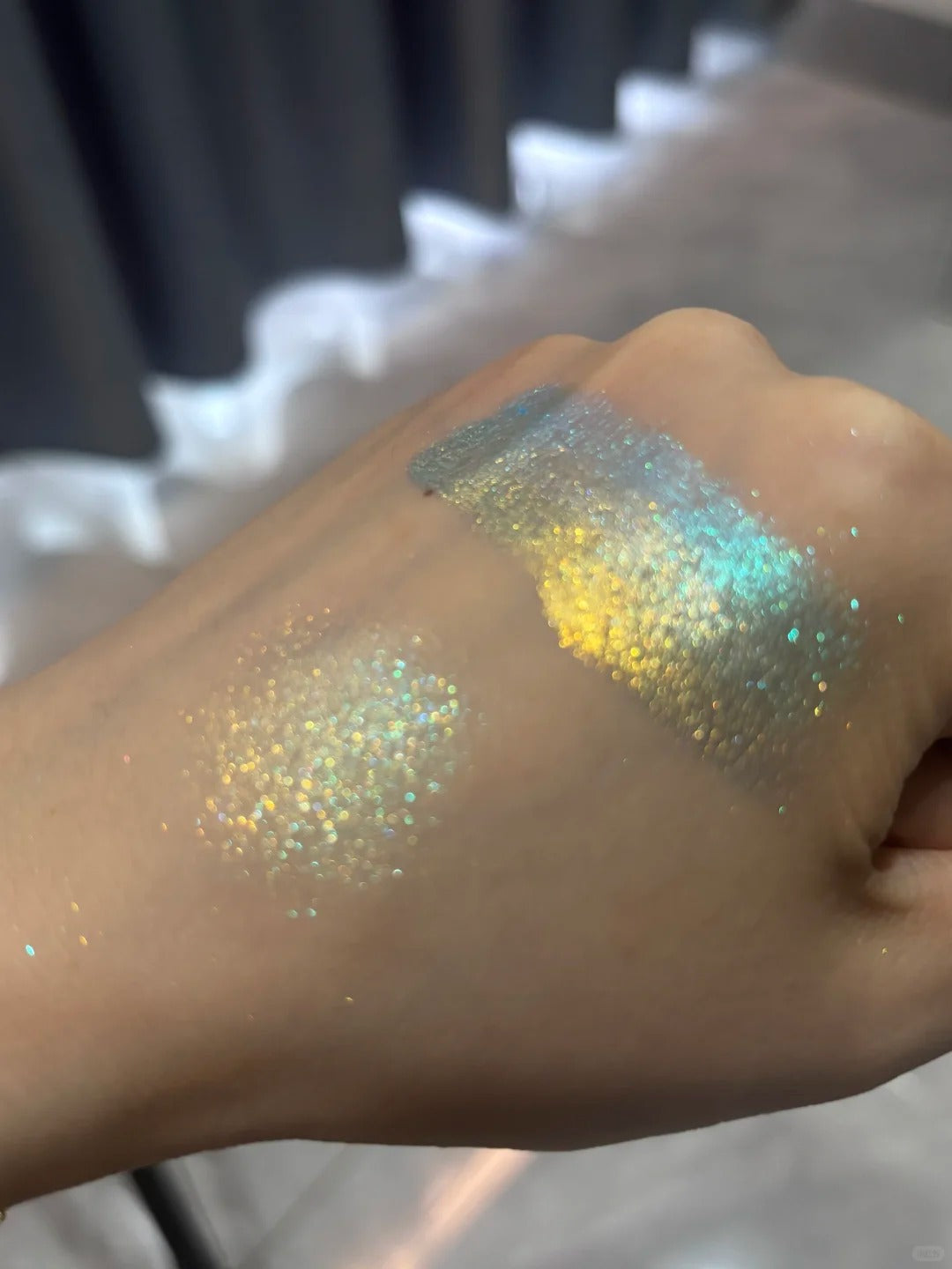Cold N Wild Gradient Chameleon Eyeshadow #Water In Autumn T5972