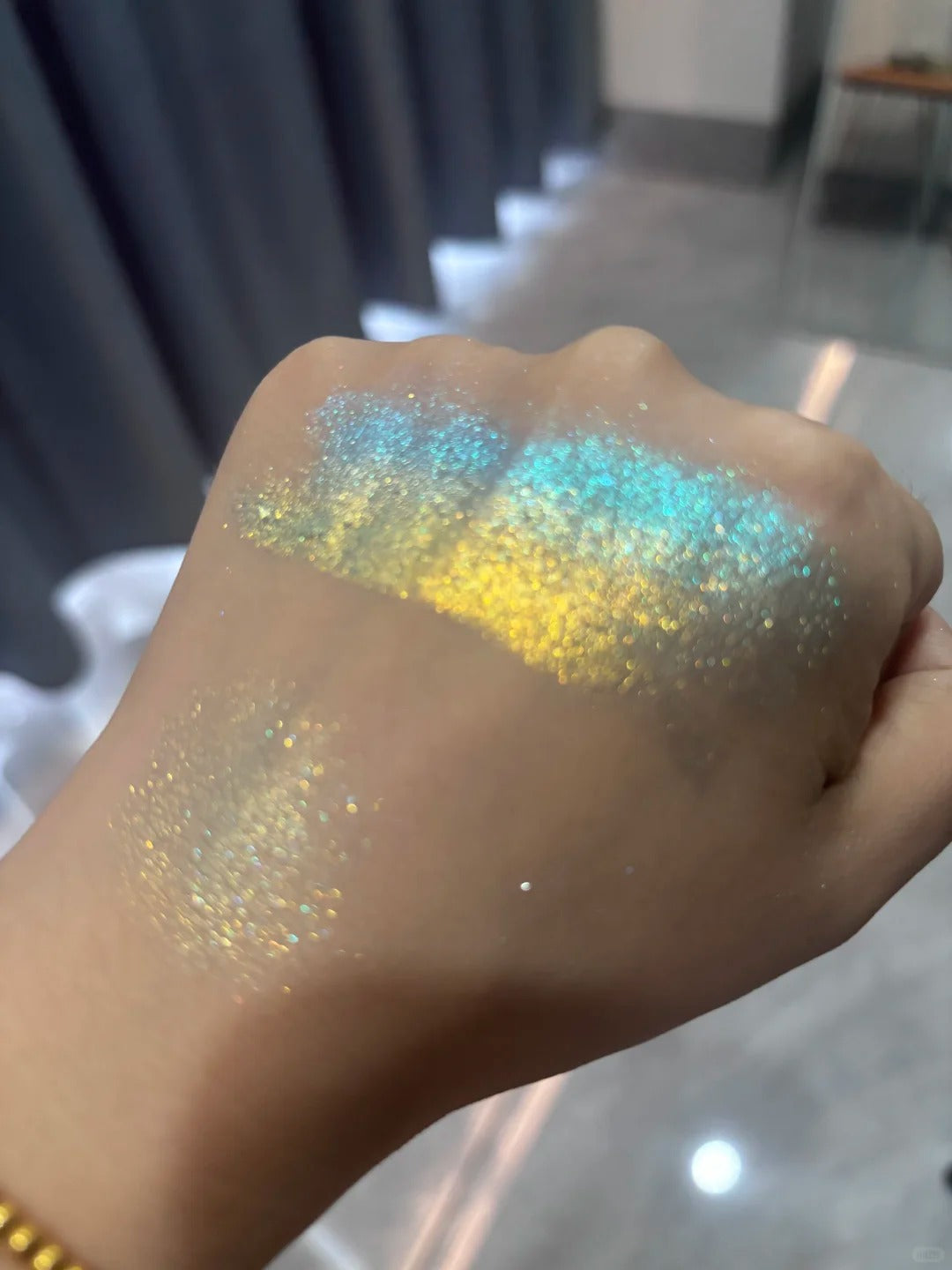 Cold N Wild Gradient Chameleon Eyeshadow #Water In Autumn T5972