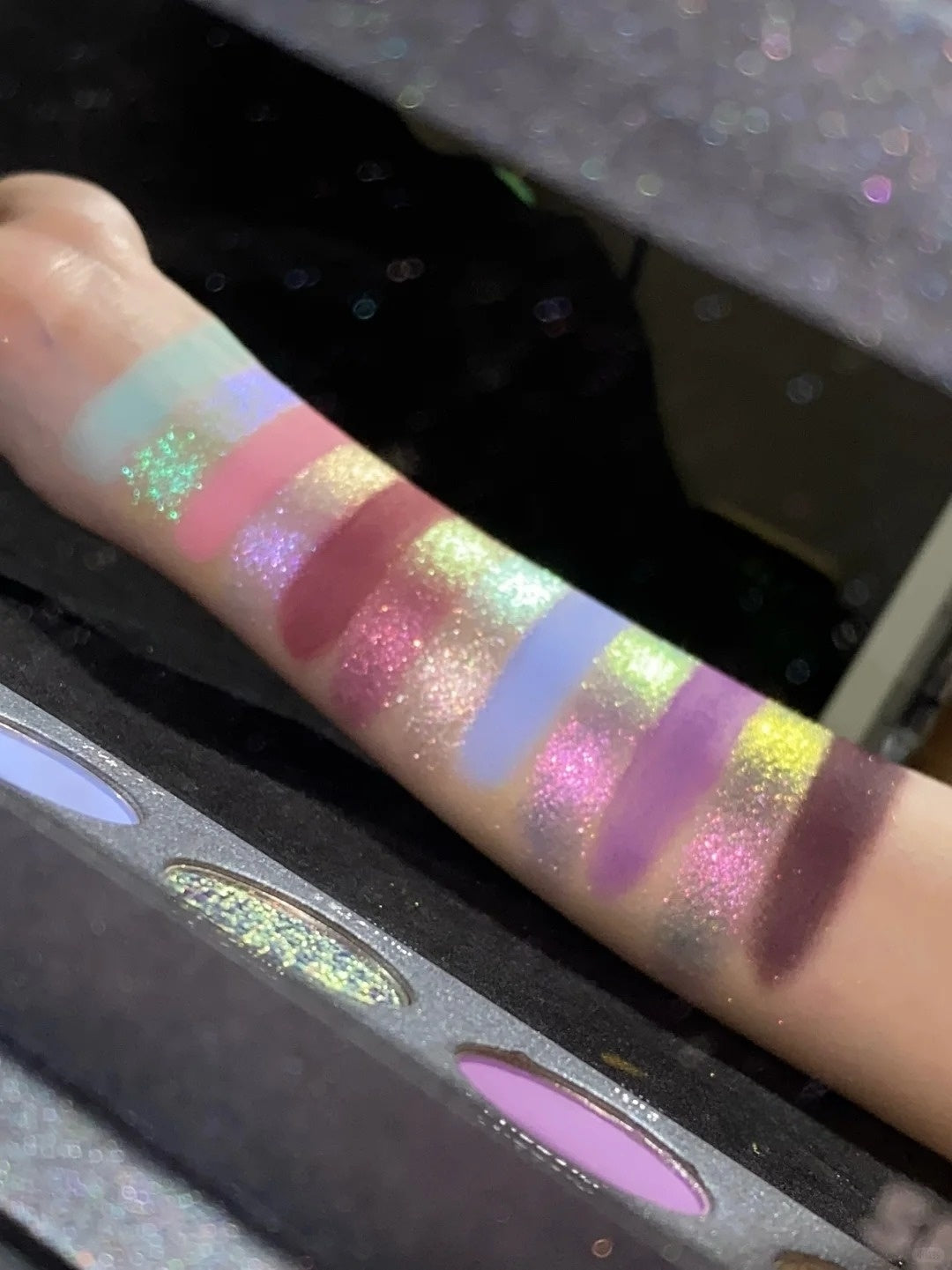 KRYPTEIN COSMETICS 12-Color Chameleon Eyeshadow Palette Secret Garden II (Pink) T4445