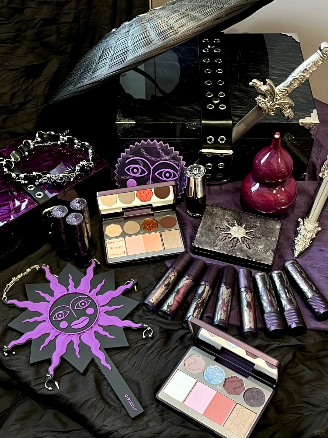 Girlcult Martial Arts World Collection All-In-One Makeup Gift Box T5398