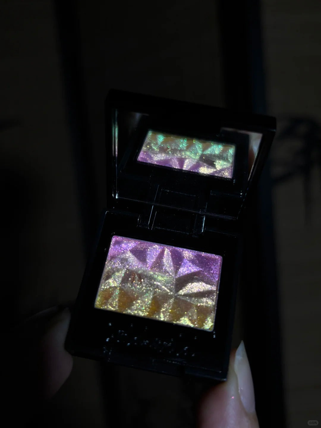 Cold N Wild Gradient Chameleon Eyeshadow #Peach Ash T5303