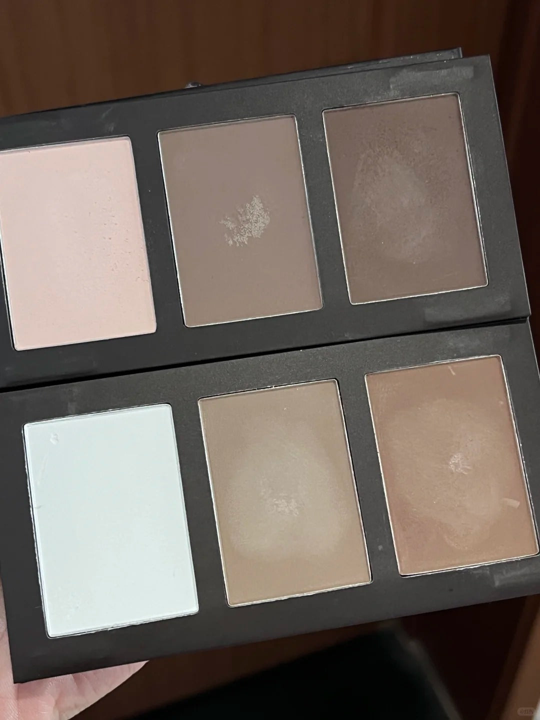 SHELLWE MAKEUP Lilith Luperca 3-color Highlighter Contour Palette T4430