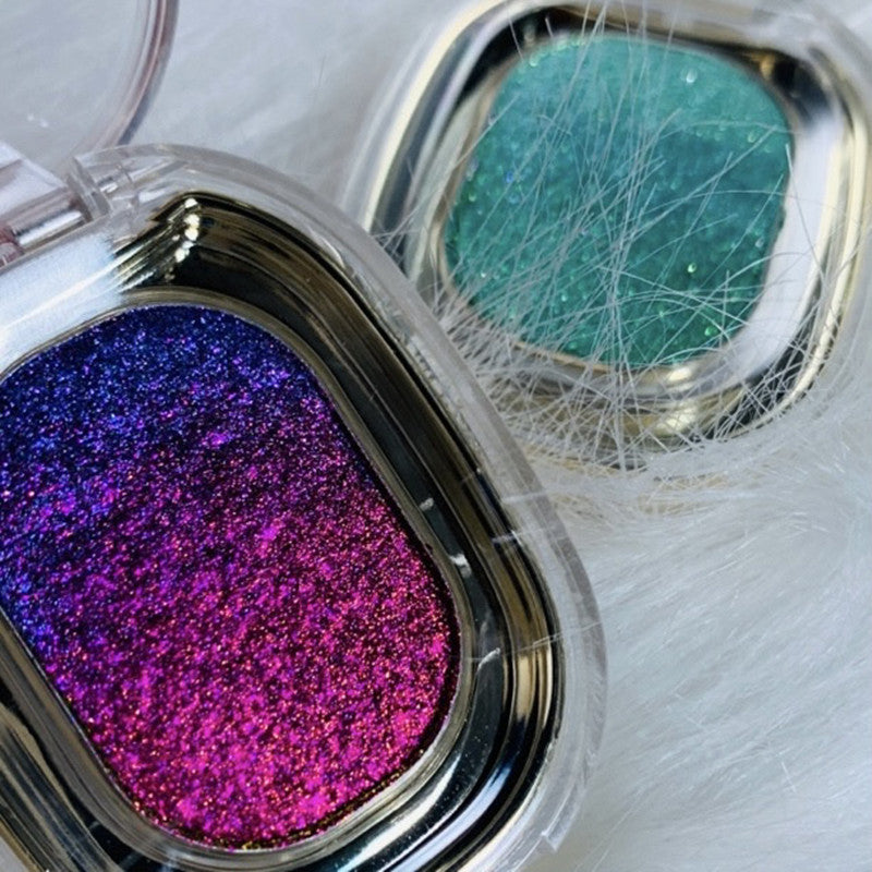 CHARMACY Pearlescent Chameleon Gradient Eyeshadow T3954