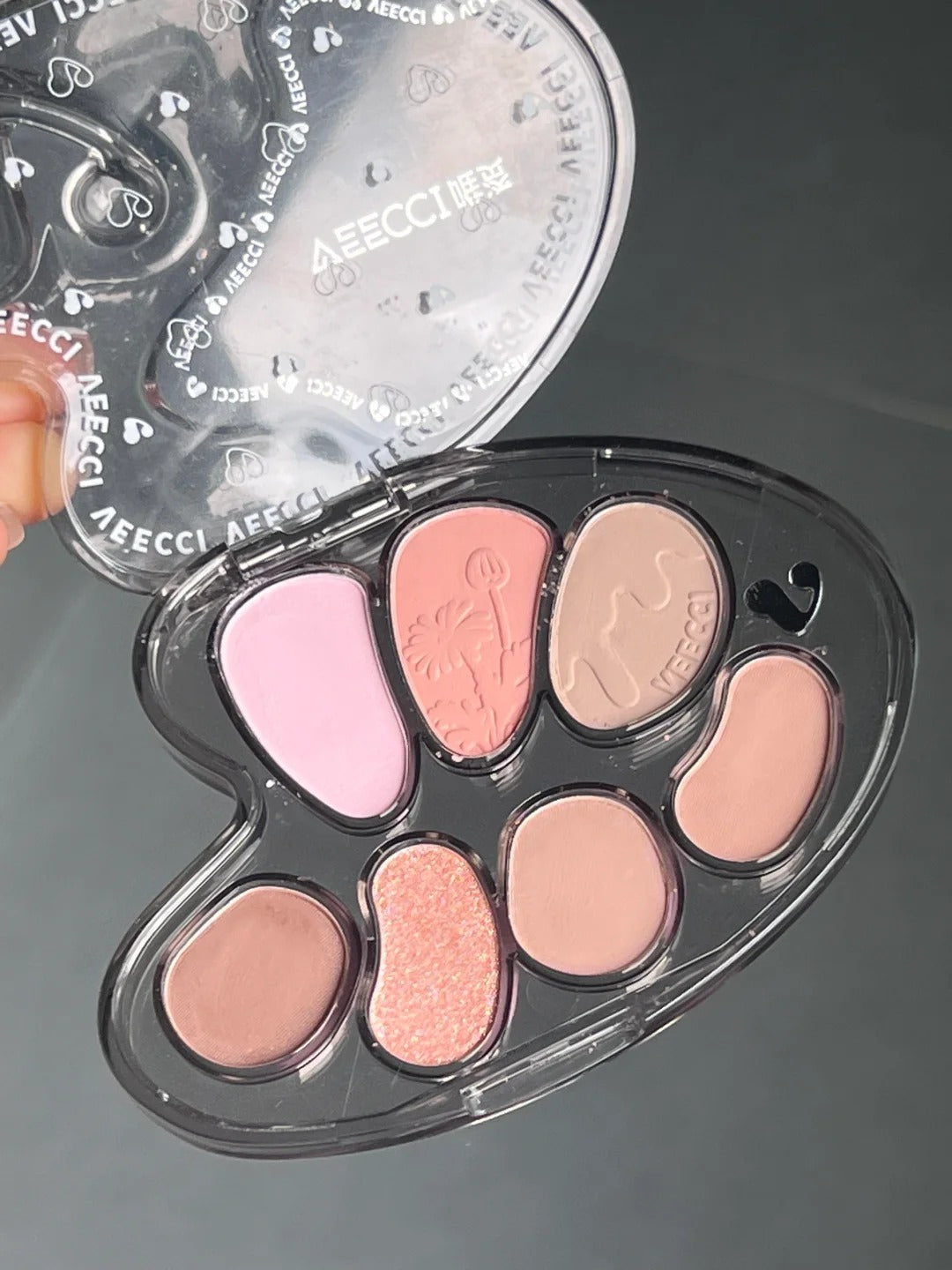 VEECCI Great Artist 7-color Long-wear Multi-use Eyeshadow Palette