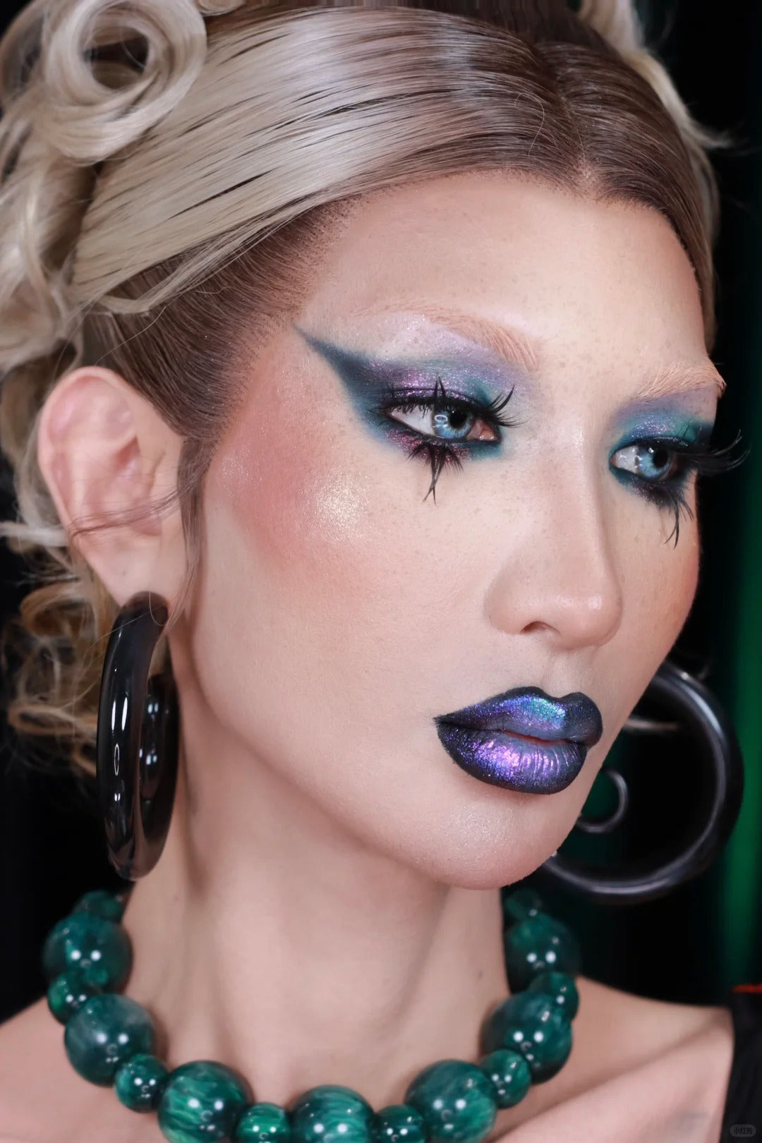 SUGAROCK Dark Dust 12 Color Eyeshadow Palette T5664