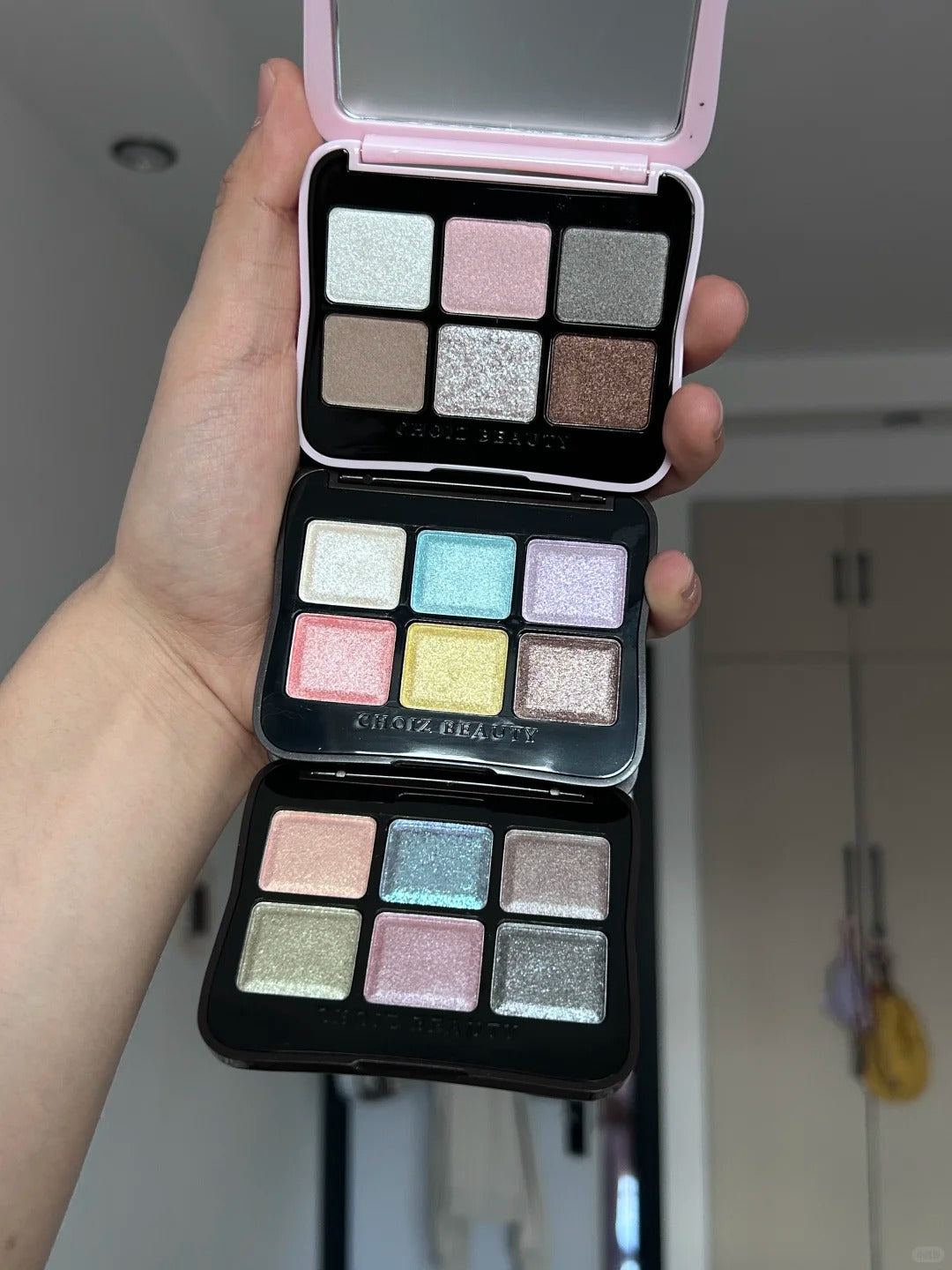CHOIZ BEAUTY Gemstone Collection Liquid Powder Eyeshadow Palette T5788