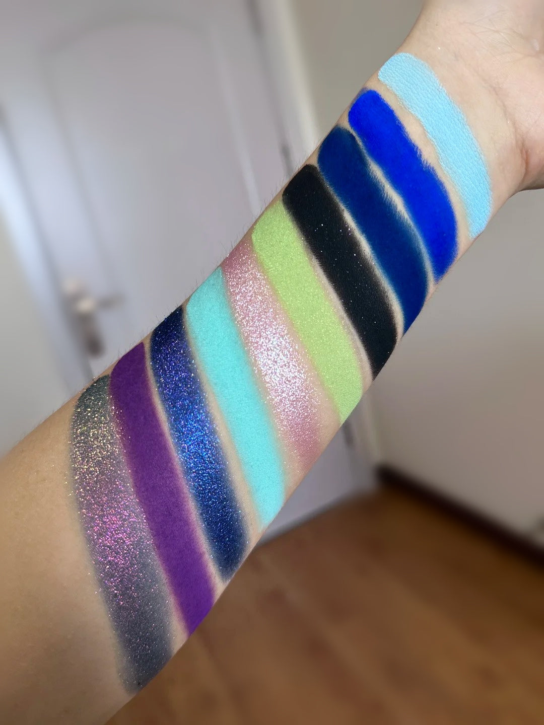 ANTHEMY Creatures Atlas Collection All-In-One 4 Pcs Eyeshadow Palette Set (2.0) T4144