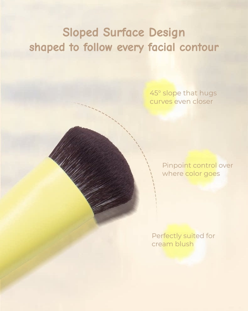 Girls Crush Portable Professional Blusher Makeup Brush T6047