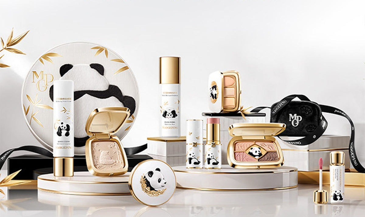 MAOGEPING X Panda Creation Glossy Lip Gloss T5990