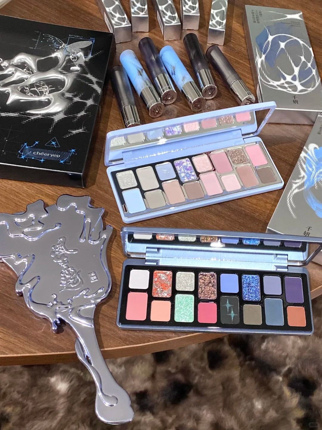 QianYan Breaking Cocoon Collection Gift Box T5104