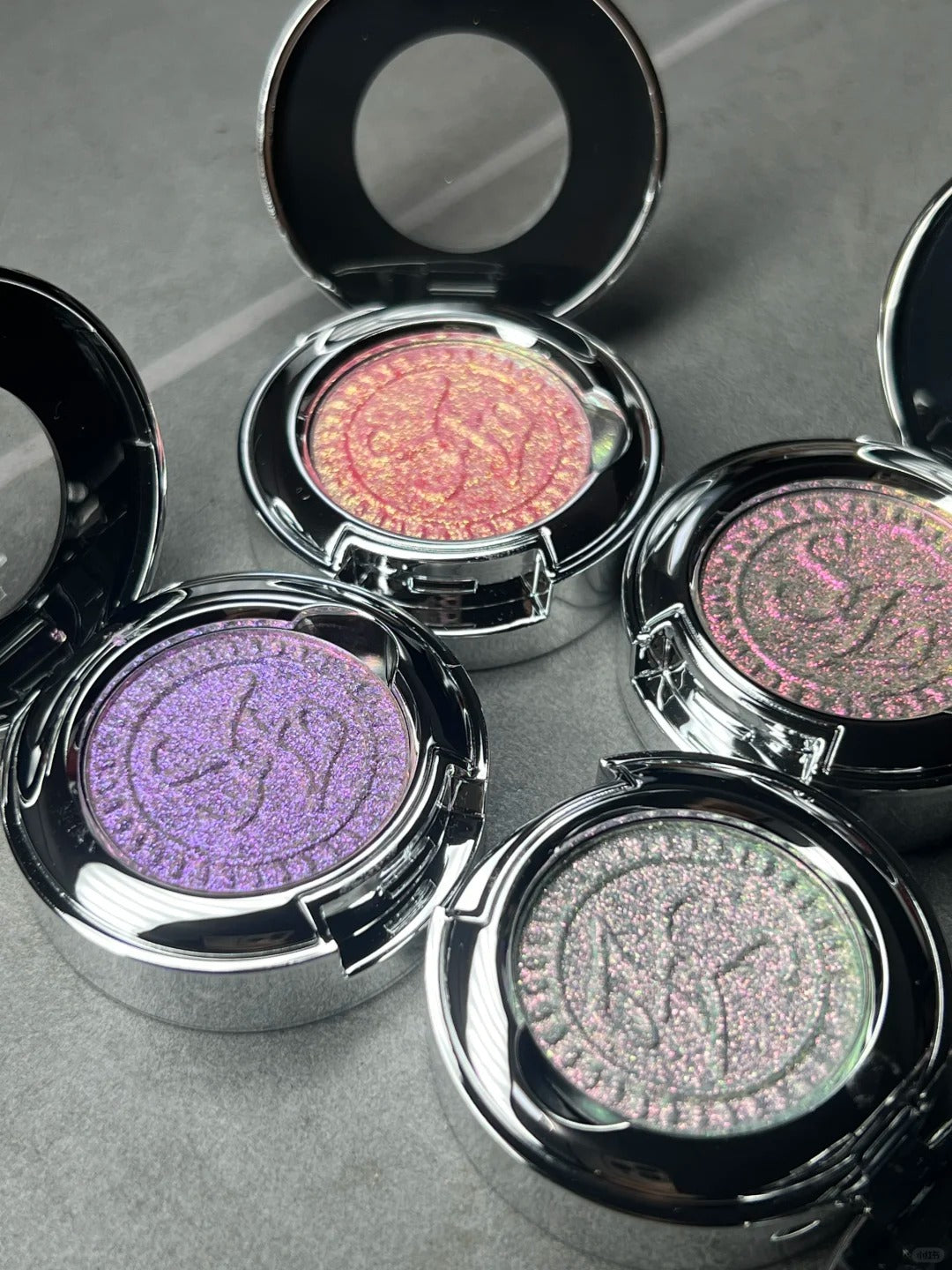 SheenEffect Crazy Party Collection Magical Chameleon Eyeshadow T4332