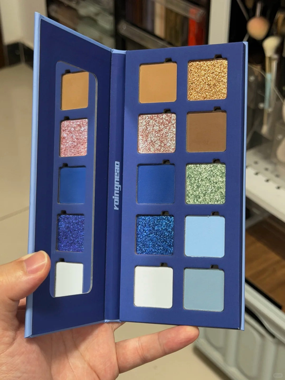 ROINGNEAO Blues Symphony Smoky Eyeshadow Palette T5749