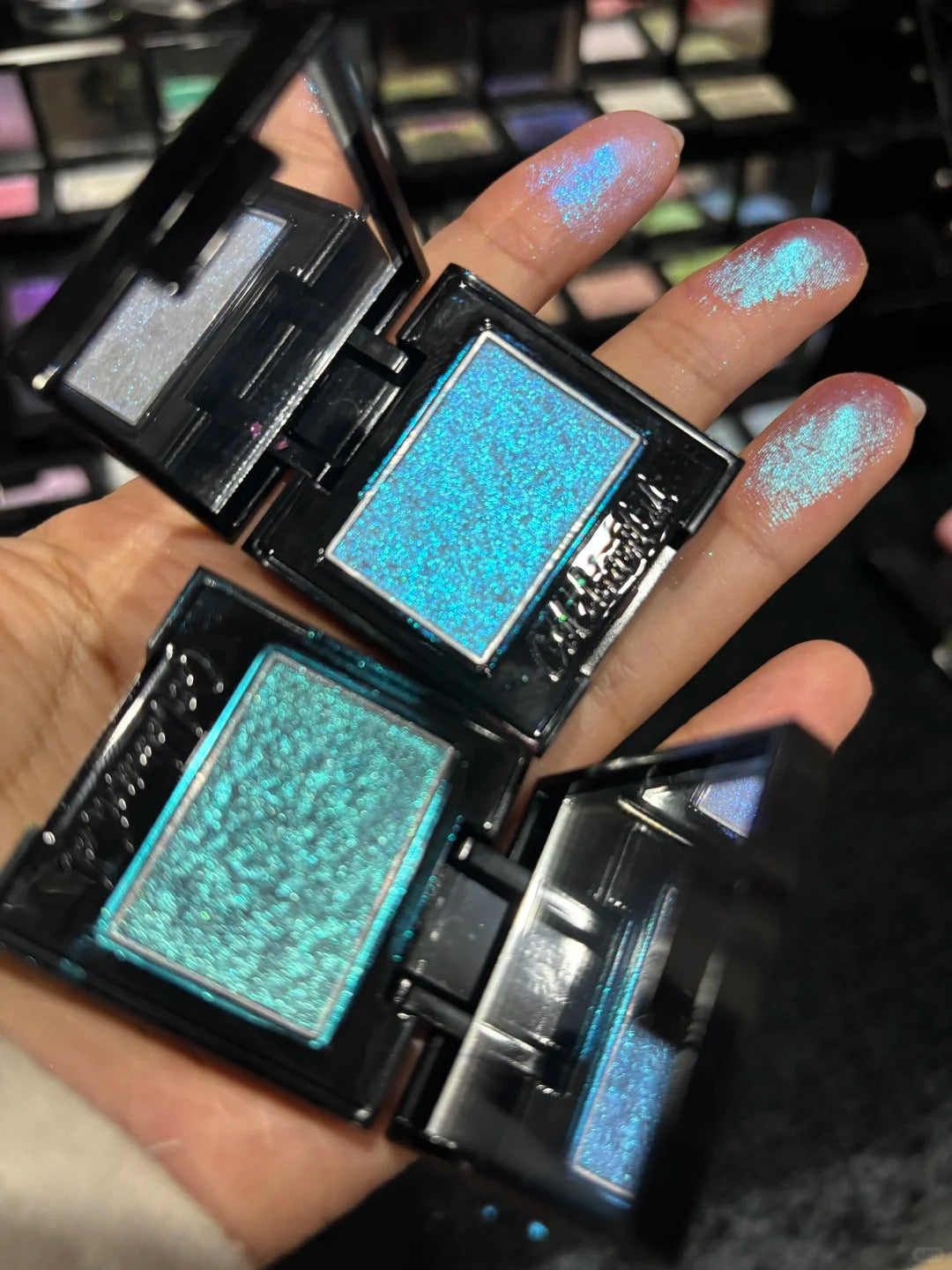 Cold N Wild Super Chameleon Eyeshadow #Glaze Render T5123
