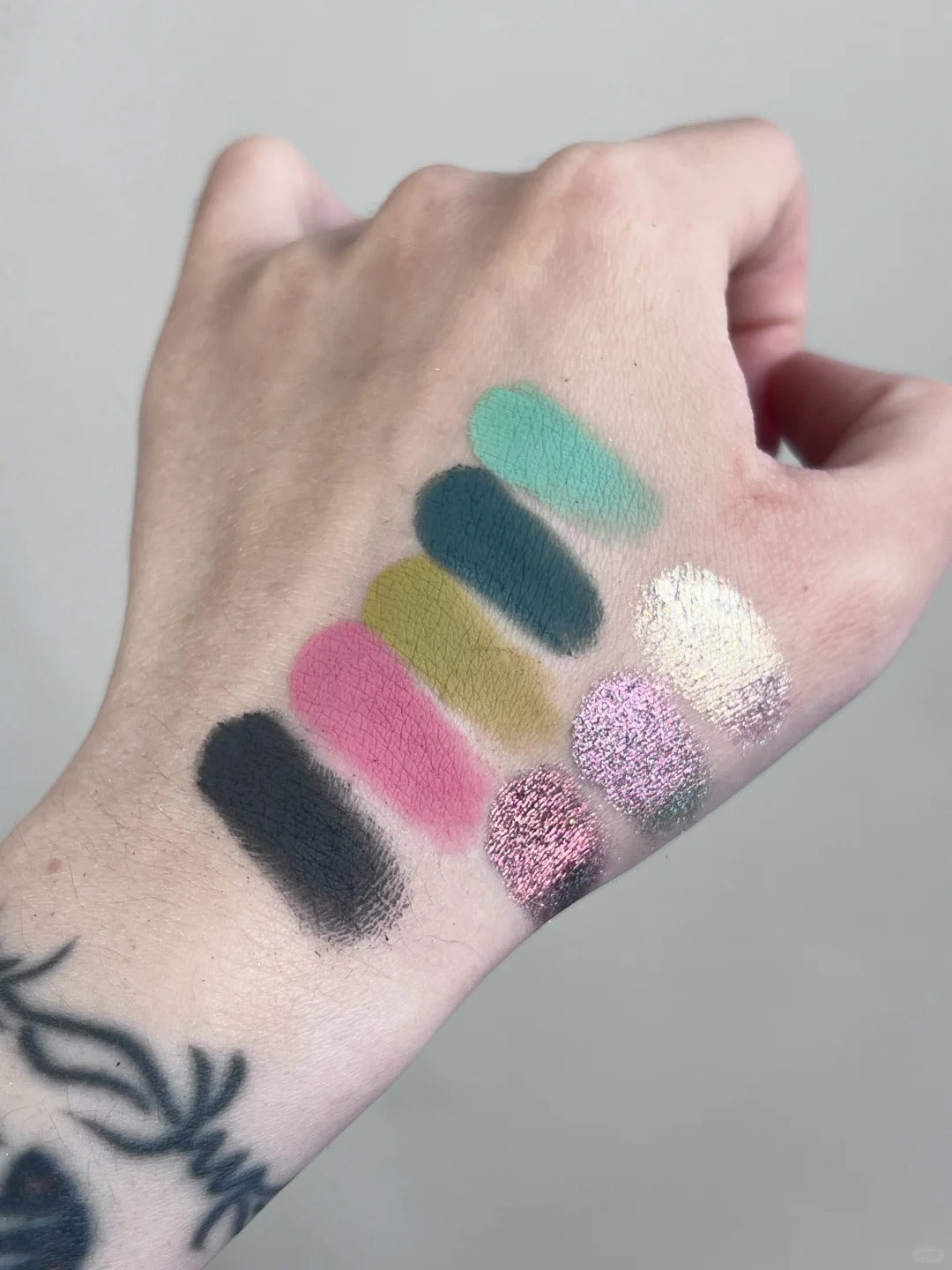 SHELLWE MAKEUP FARASHA Butterfly Fairy Chameleon Eyeshadow Palette T4206
