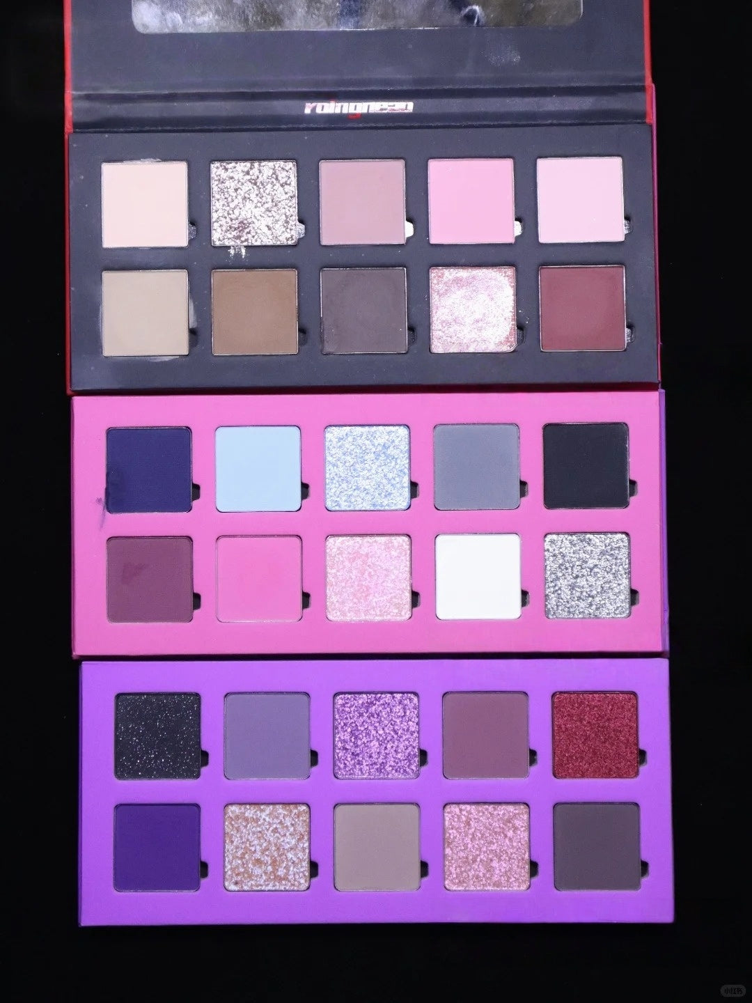ROINGNEAO True Colors Opening Smoky Eyeshadow Palette T5137