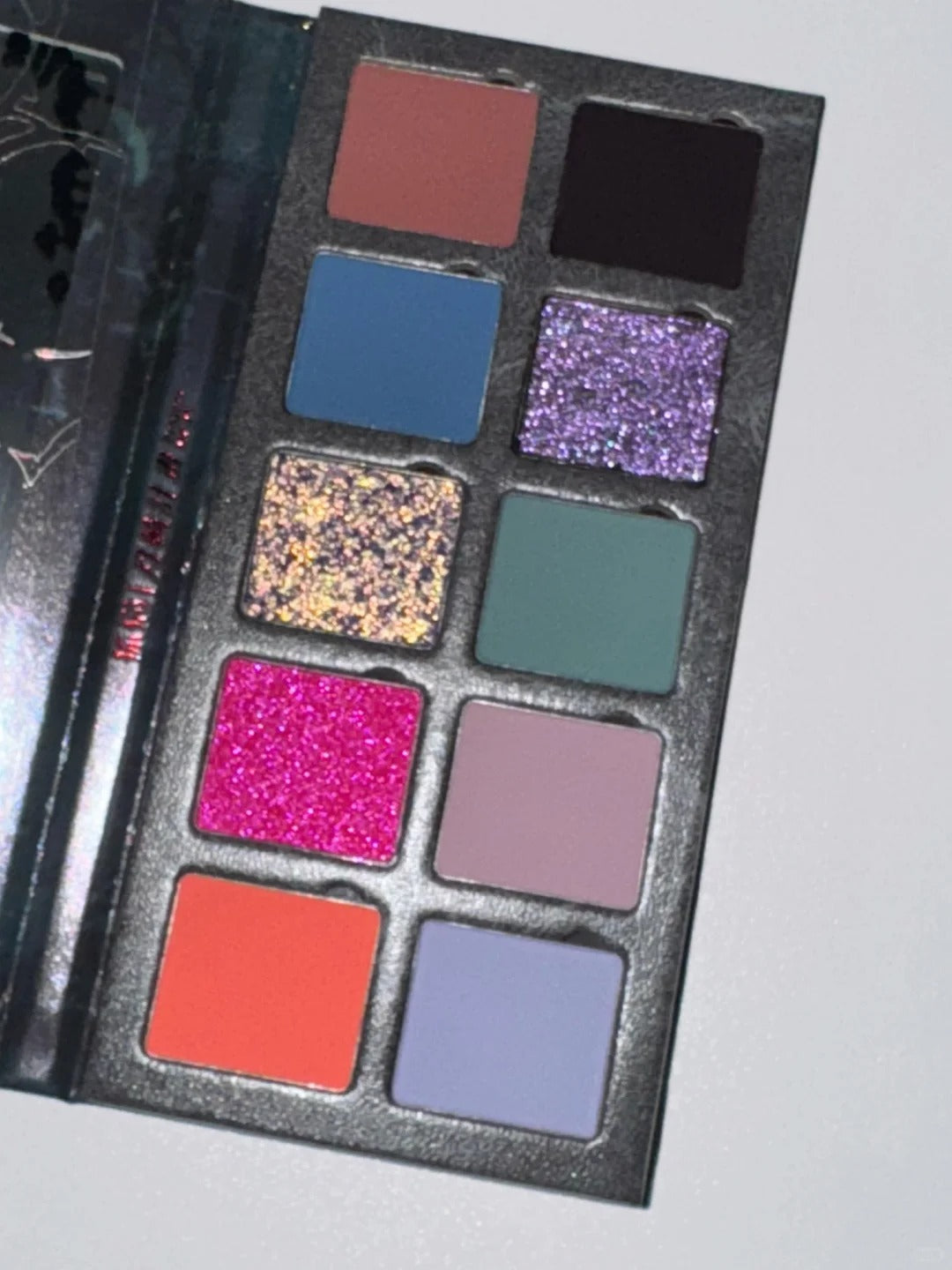 DRAMO Multiverse Collection Eyeshadow Palette #6611 Unknown T5312