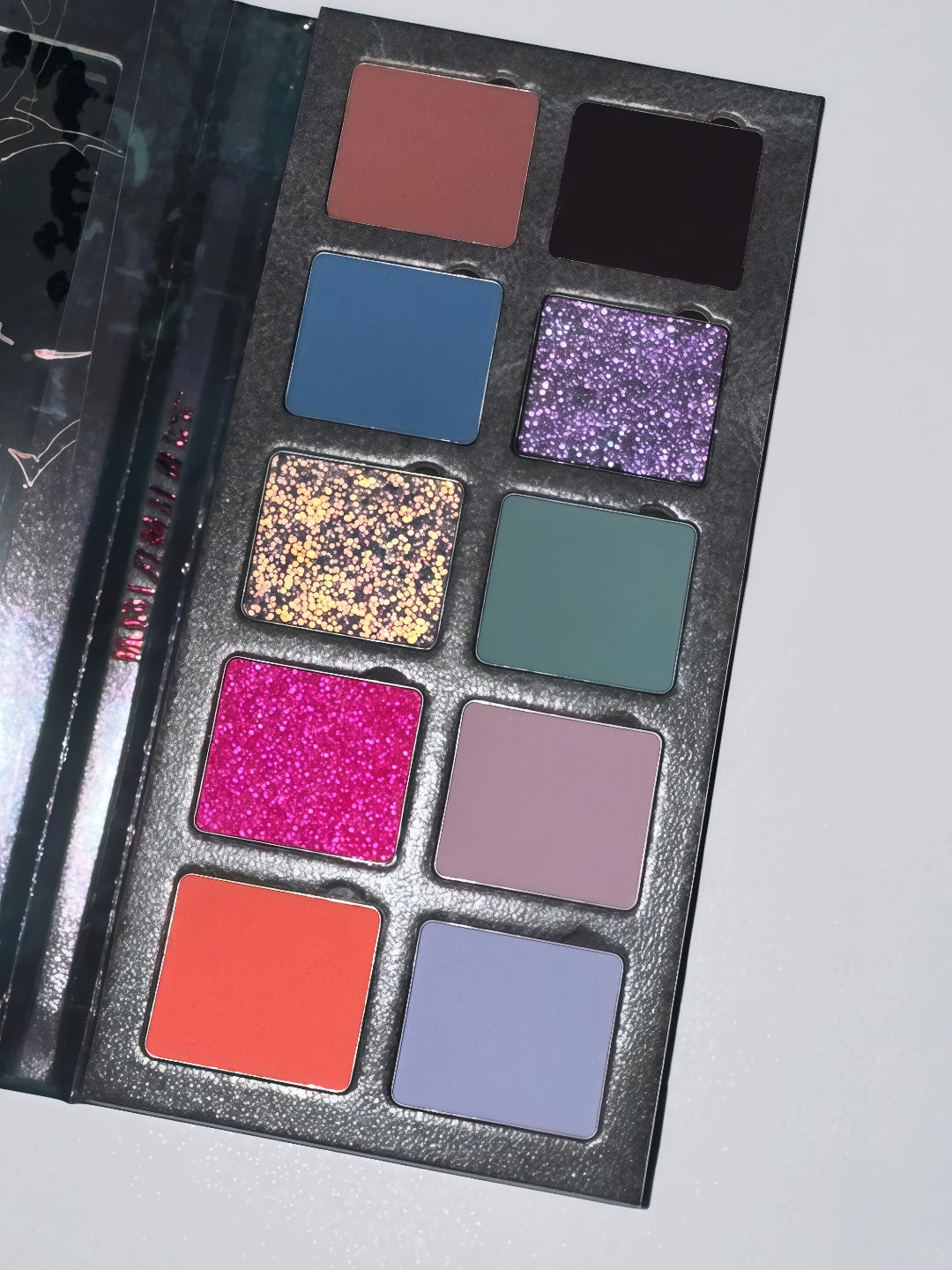 DRAMO Multiverse Collection Eyeshadow Palette #6611 Unknown T5312