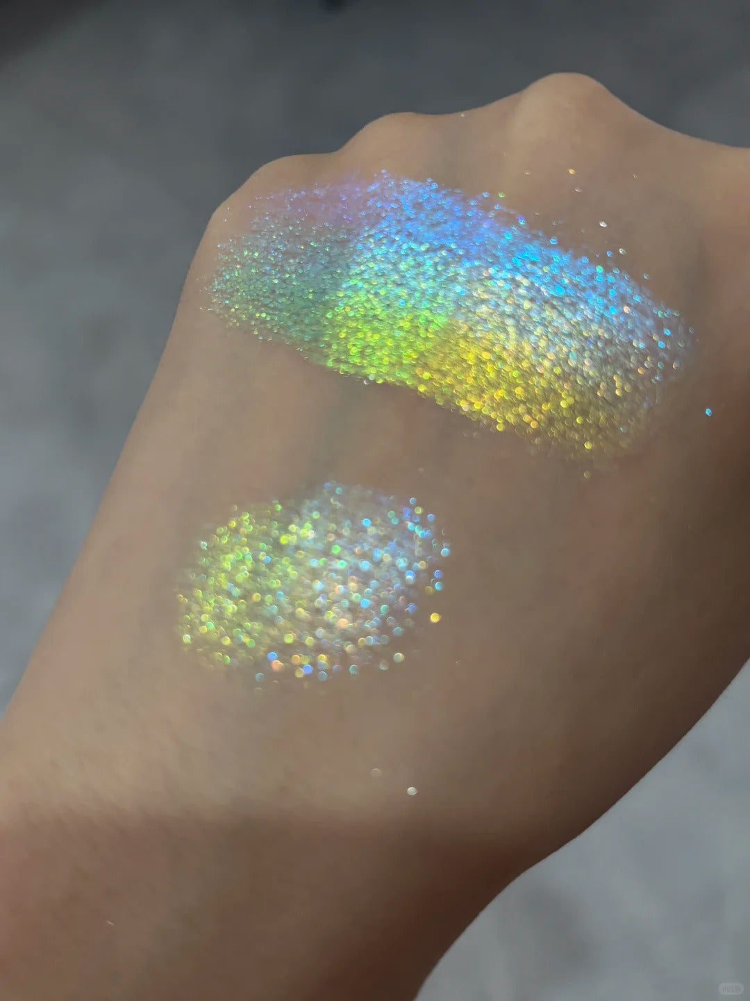 Cold N Wild Gradient Chameleon Eyeshadow #Yellow To Green T5973