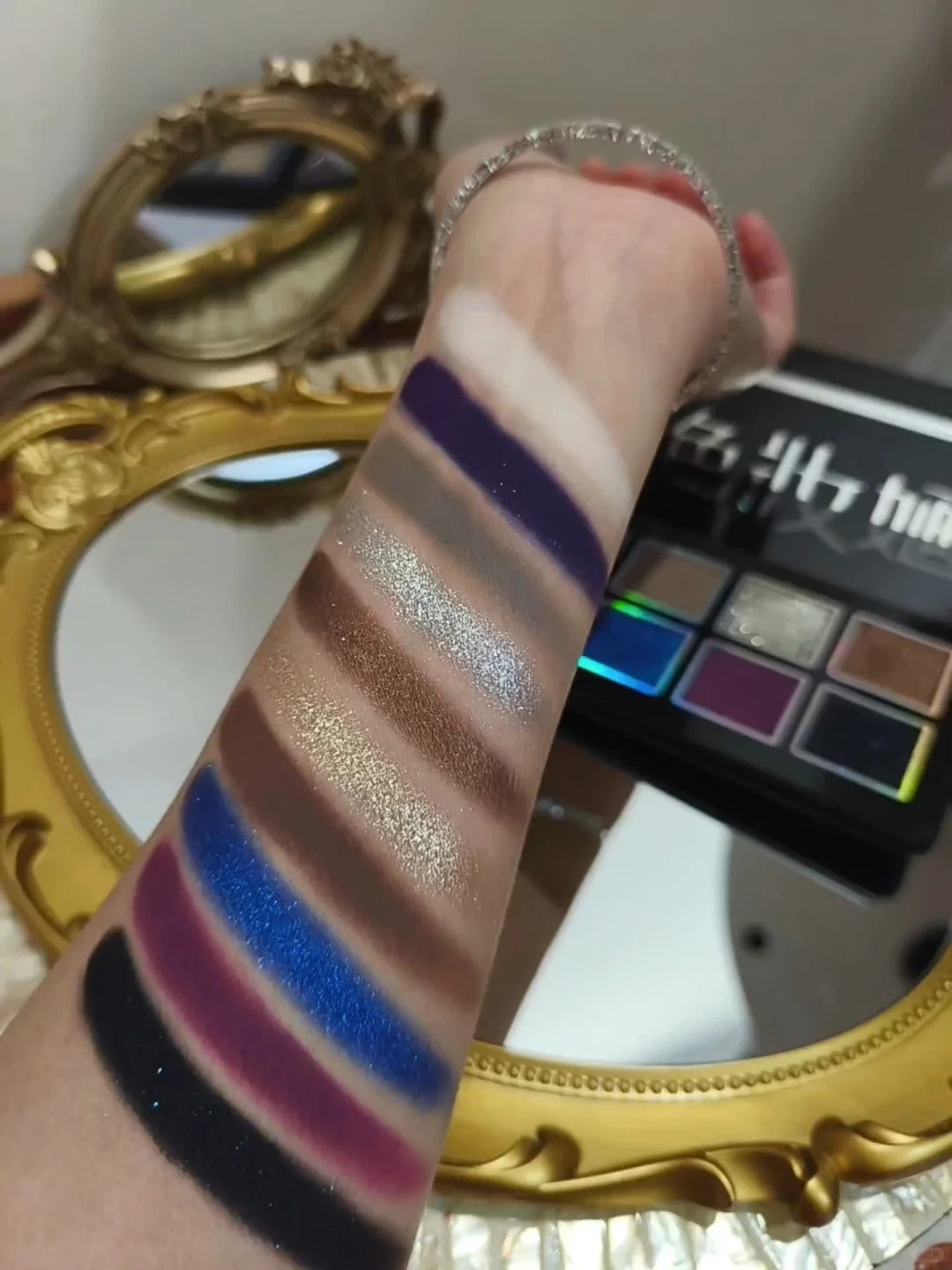 JSZH Shine On Stage Matte & Pearlescent Eyeshadow Palette T4204