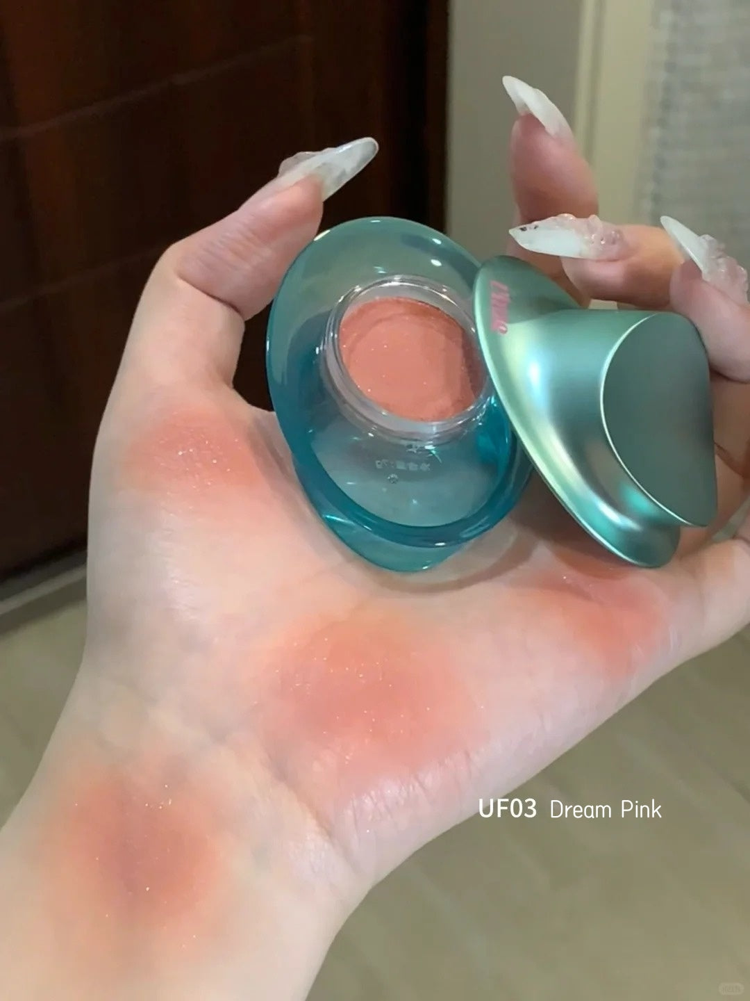 Uhue Multi-Use Makeup Cream for Blusher & Eyeshadow & Lipstick T4757