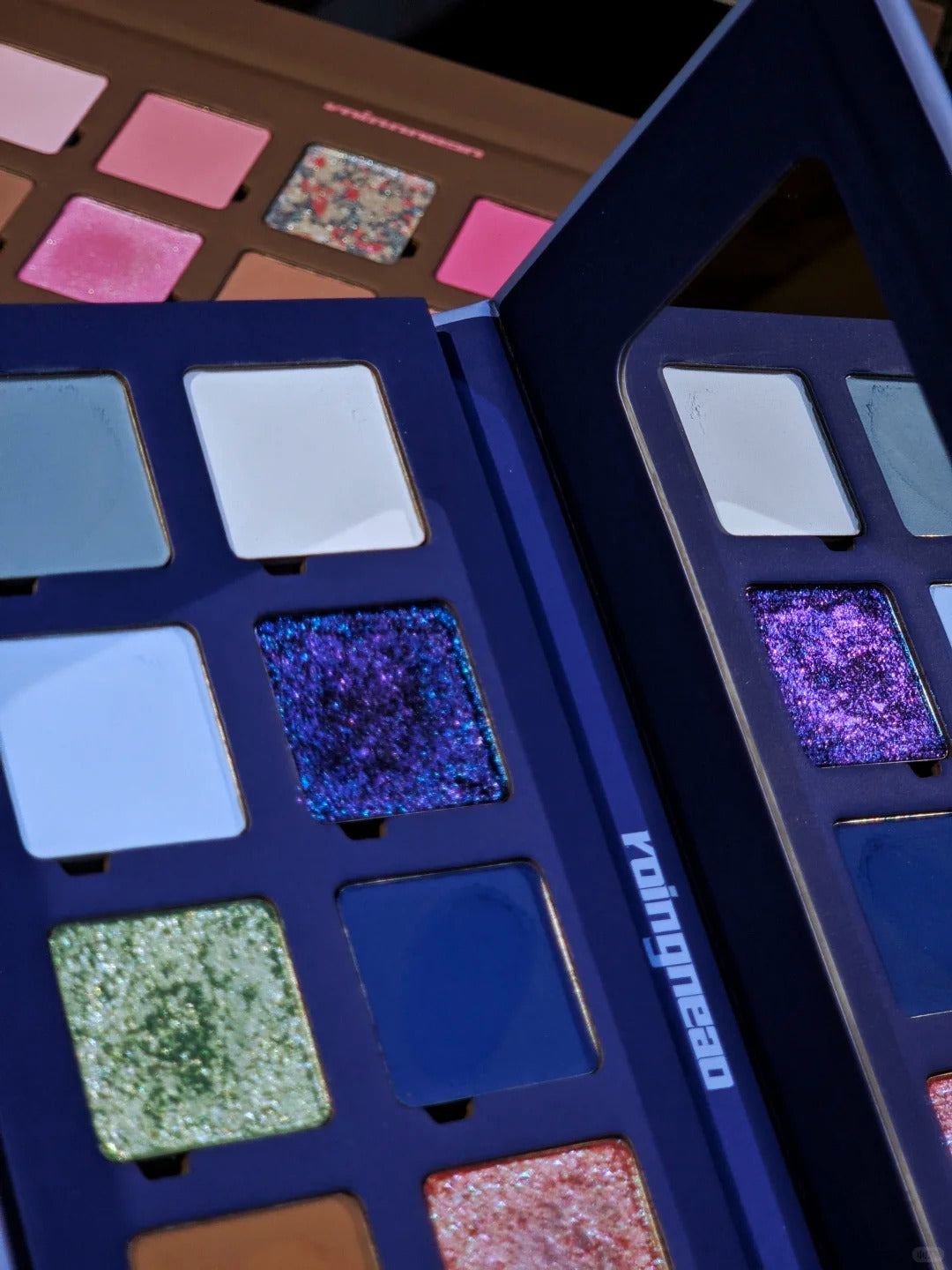 ROINGNEAO Blues Symphony Smoky Eyeshadow Palette T5749