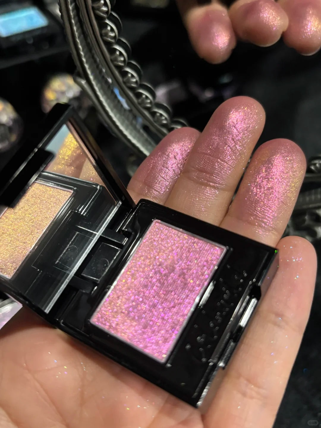 Cold N Wild Super Chameleon Eyeshadow #Peach Demon T5114