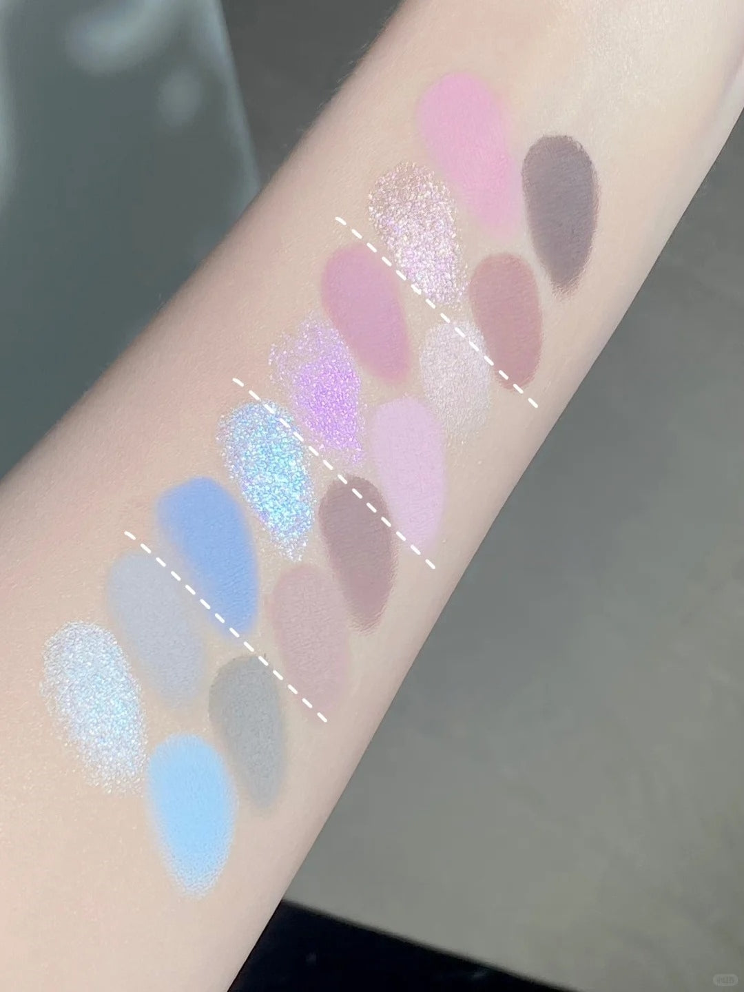 QianYan Breaking Cocoon #DreamNet Eyeshadow Palette T5102