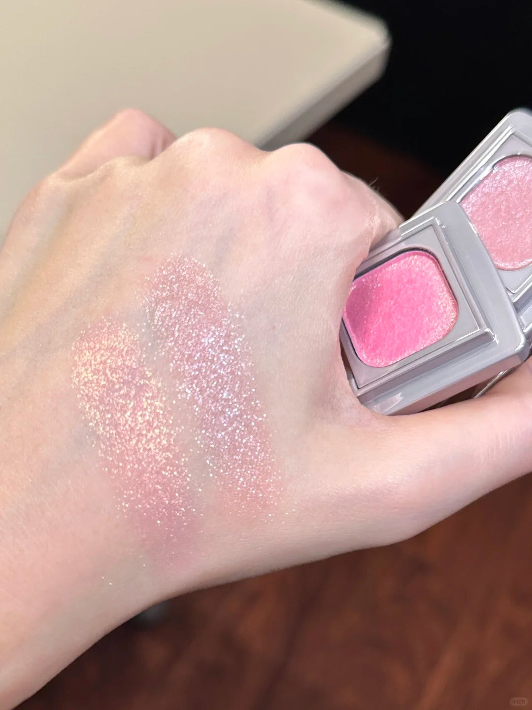 QianYan Burnt Foil Art Baked Diamond Shimmer Eyeshadow T4620