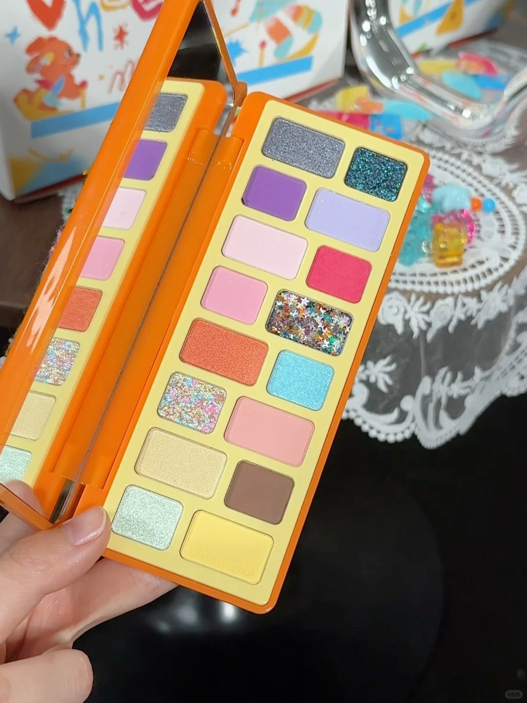 QianYan  Children's Day Collection 16-color Eyeshadow Palette T5754