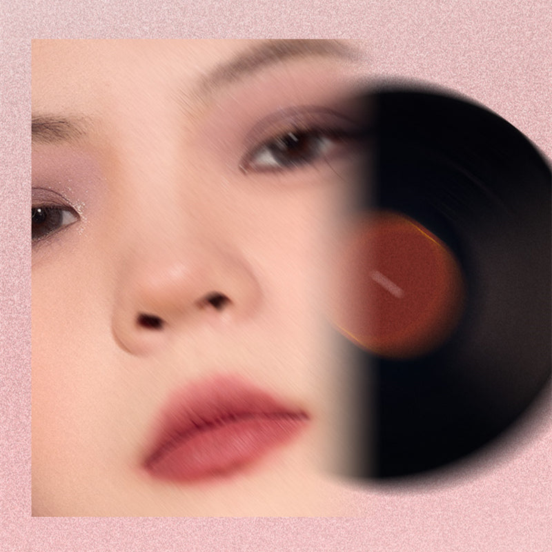 ROMANTIC BEAUTY Vinyl Record 4 Color Eyeshadow Palette T3882