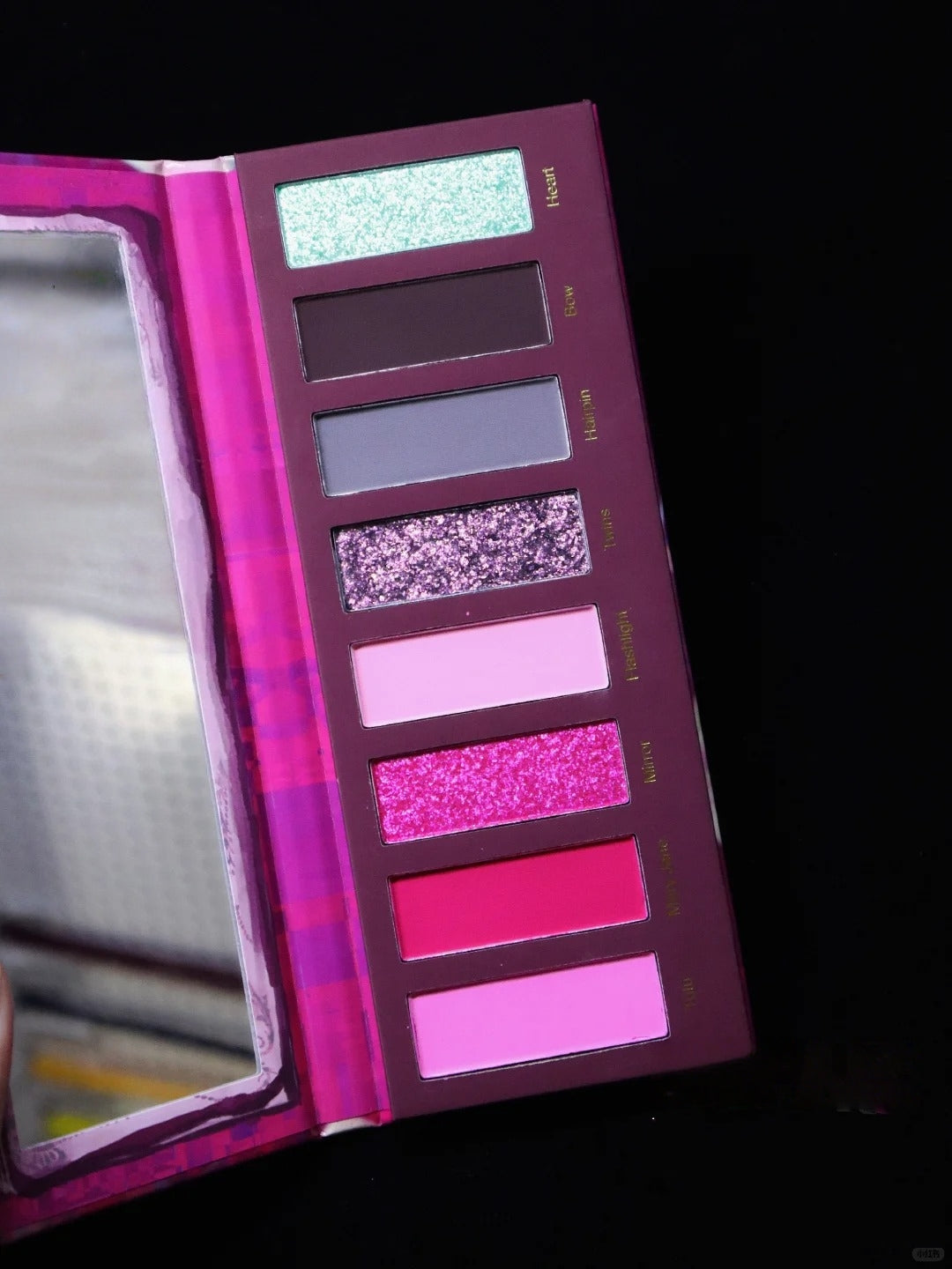 Narimi Love Picture Book 8-Color Chameleon Eyeshadow Palette (9.0) T5138