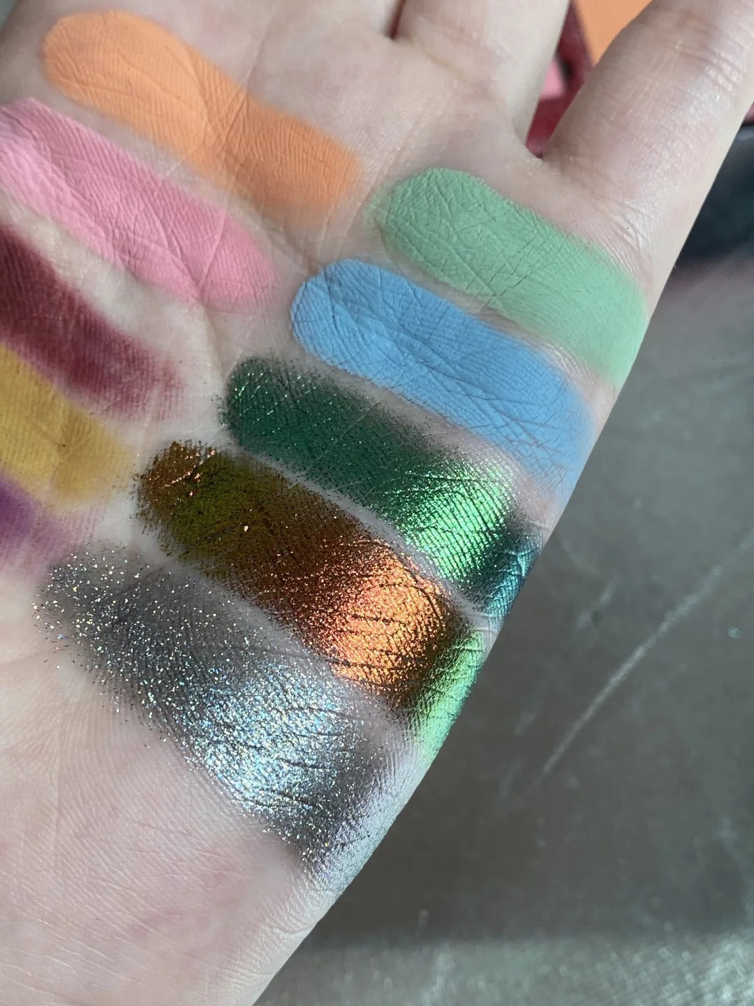DRAMO Chameleon Eyeshadow Palette 1408 Weird Nightmare T4117